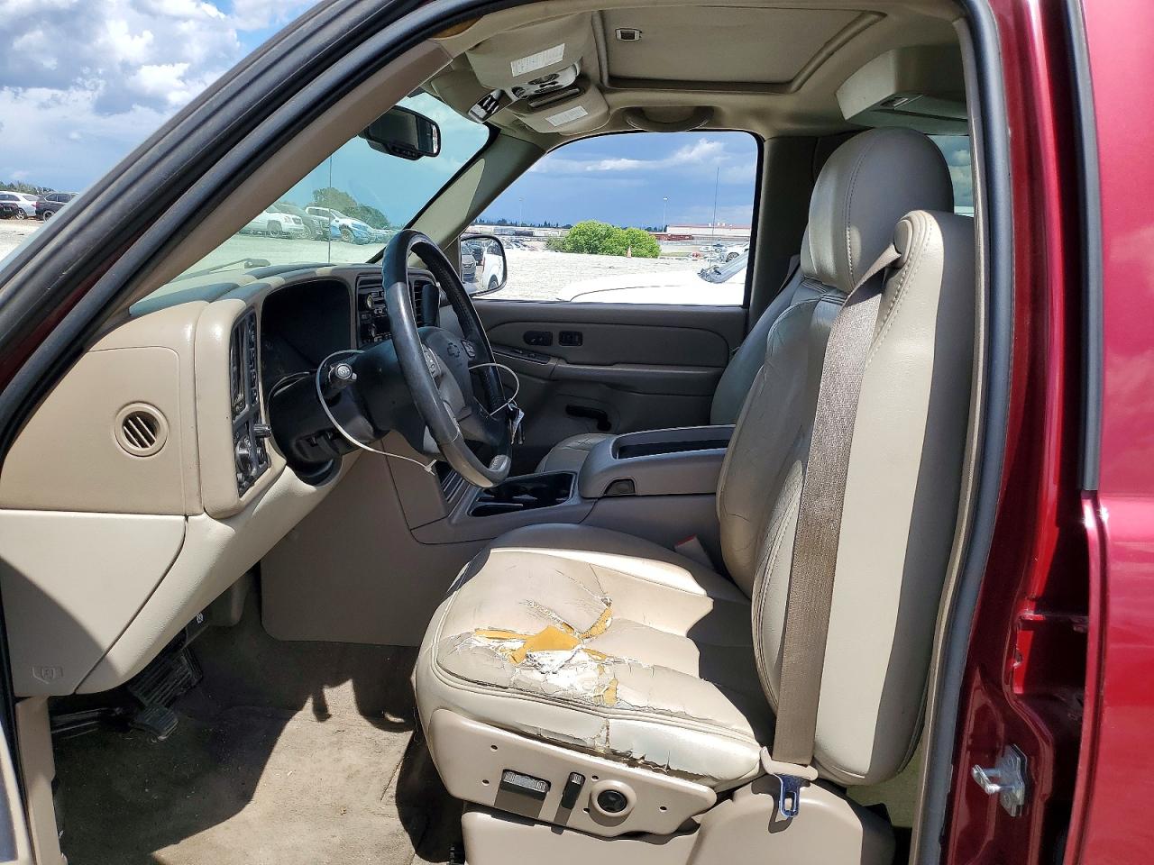 2005 Chevrolet Tahoe K1500 Burgundy vin: 1GNEK13T75R117323