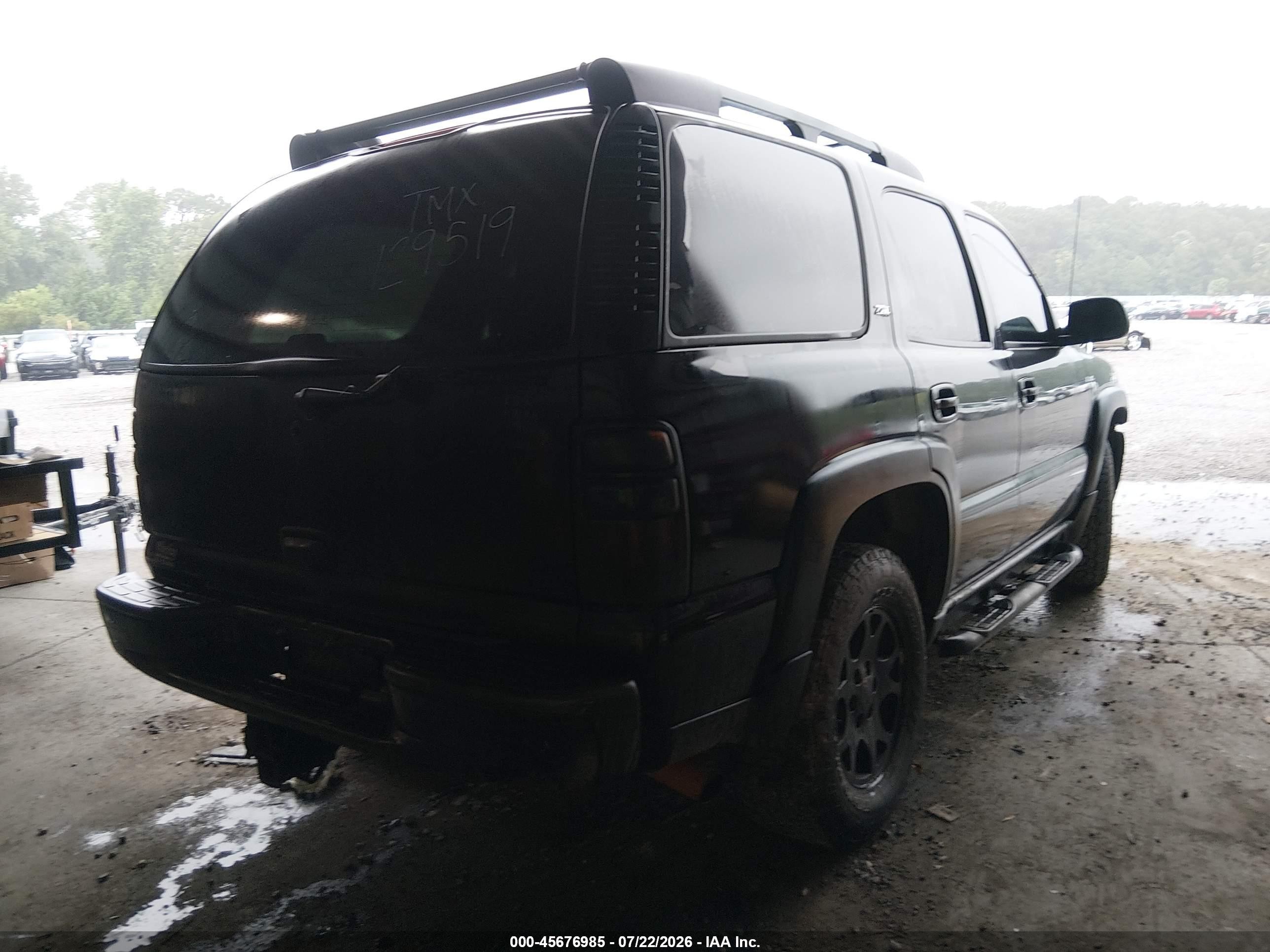 2005 Chevrolet Tahoe Z71 Black vin: 1GNEK13T75R129519