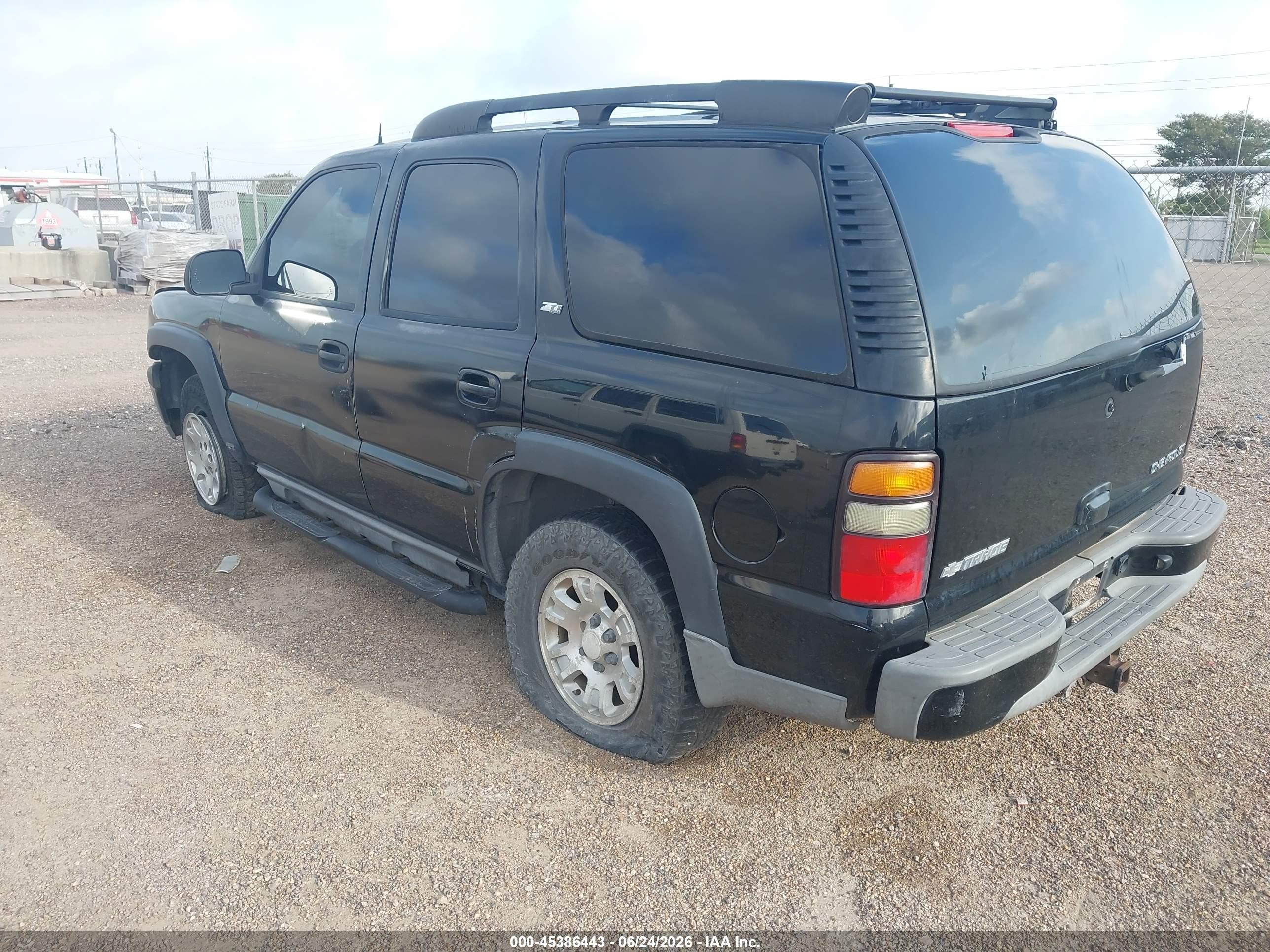 2005 Chevrolet Tahoe Z71 Black vin: 1GNEK13T75R136020