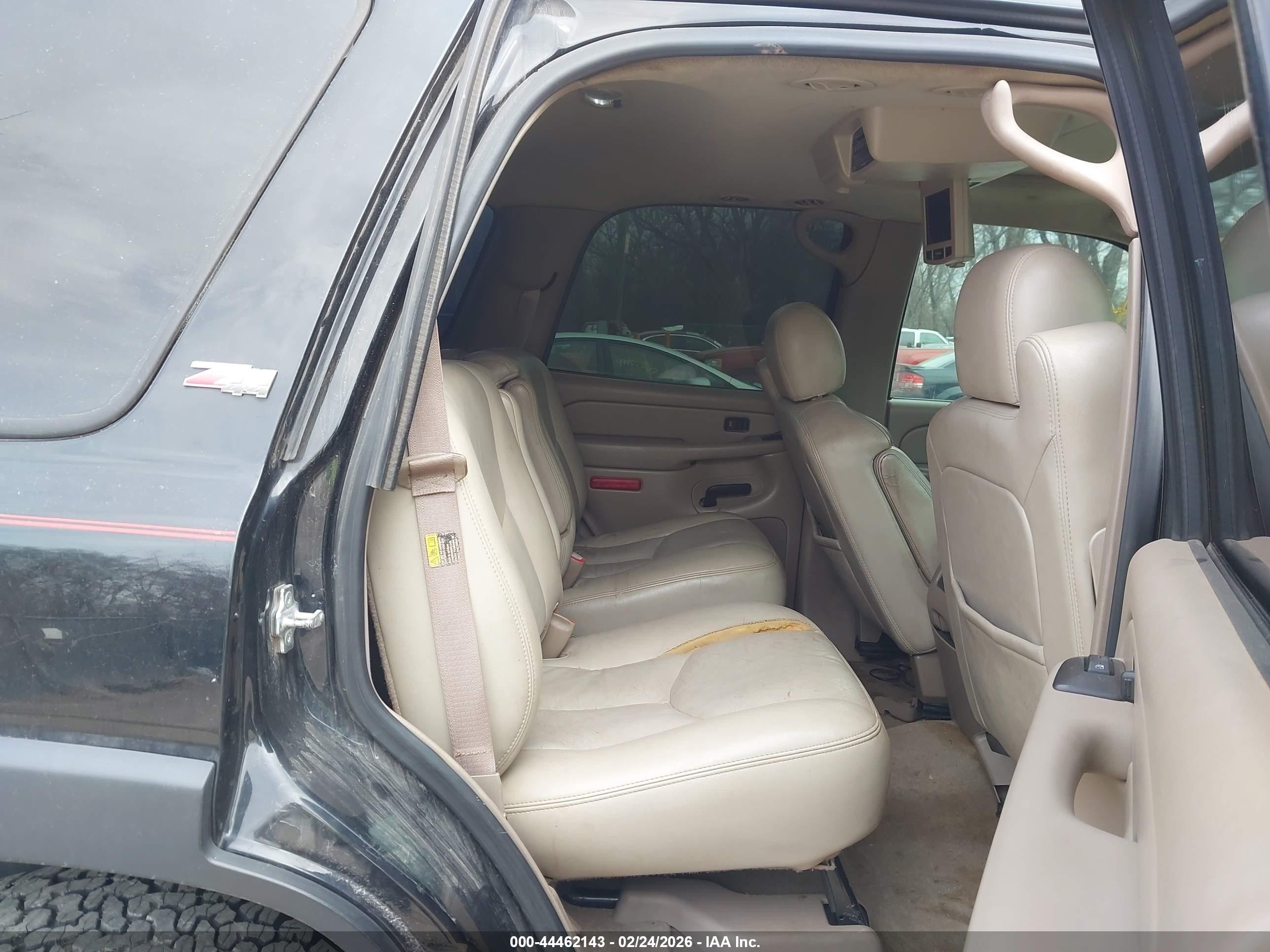 2006 Chevrolet Tahoe Z71 Black vin: 1GNEK13T76R115346