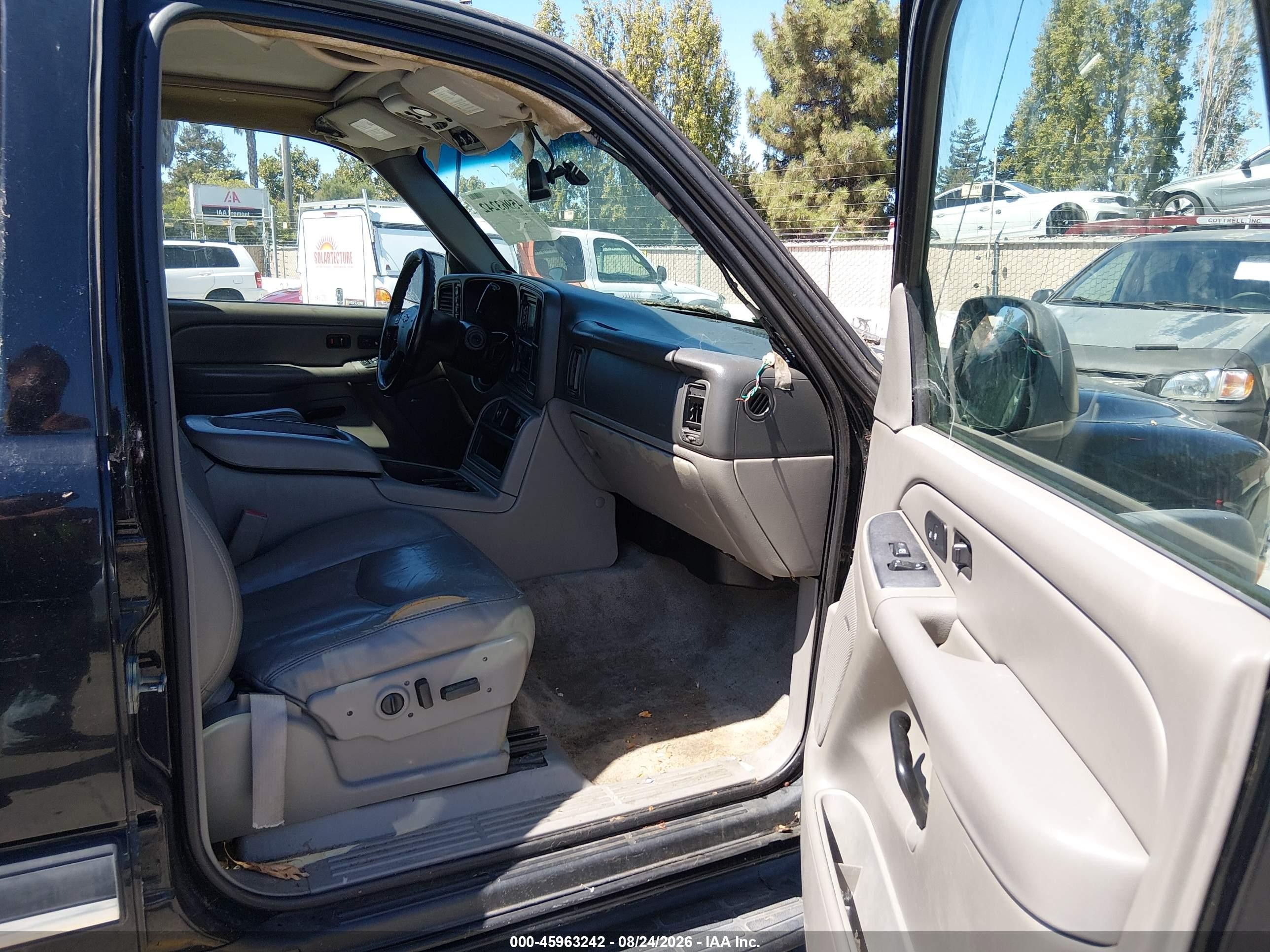 2006 Chevrolet Tahoe Lt Black vin: 1GNEK13T76R164319