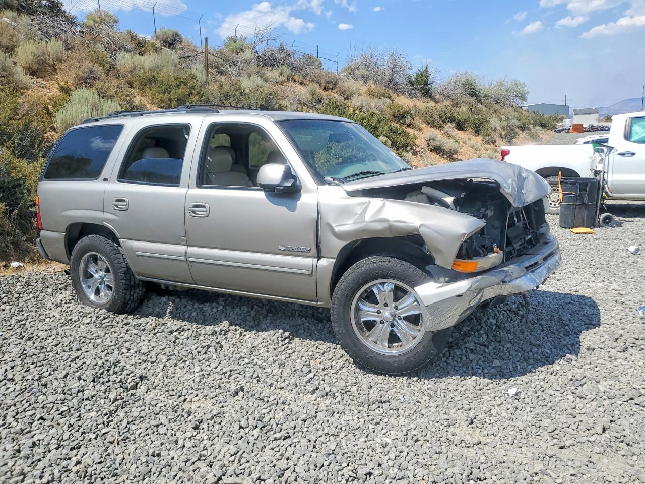 2000 Chevrolet Tahoe K1500 Gold vin: 1GNEK13T7YJ146730
