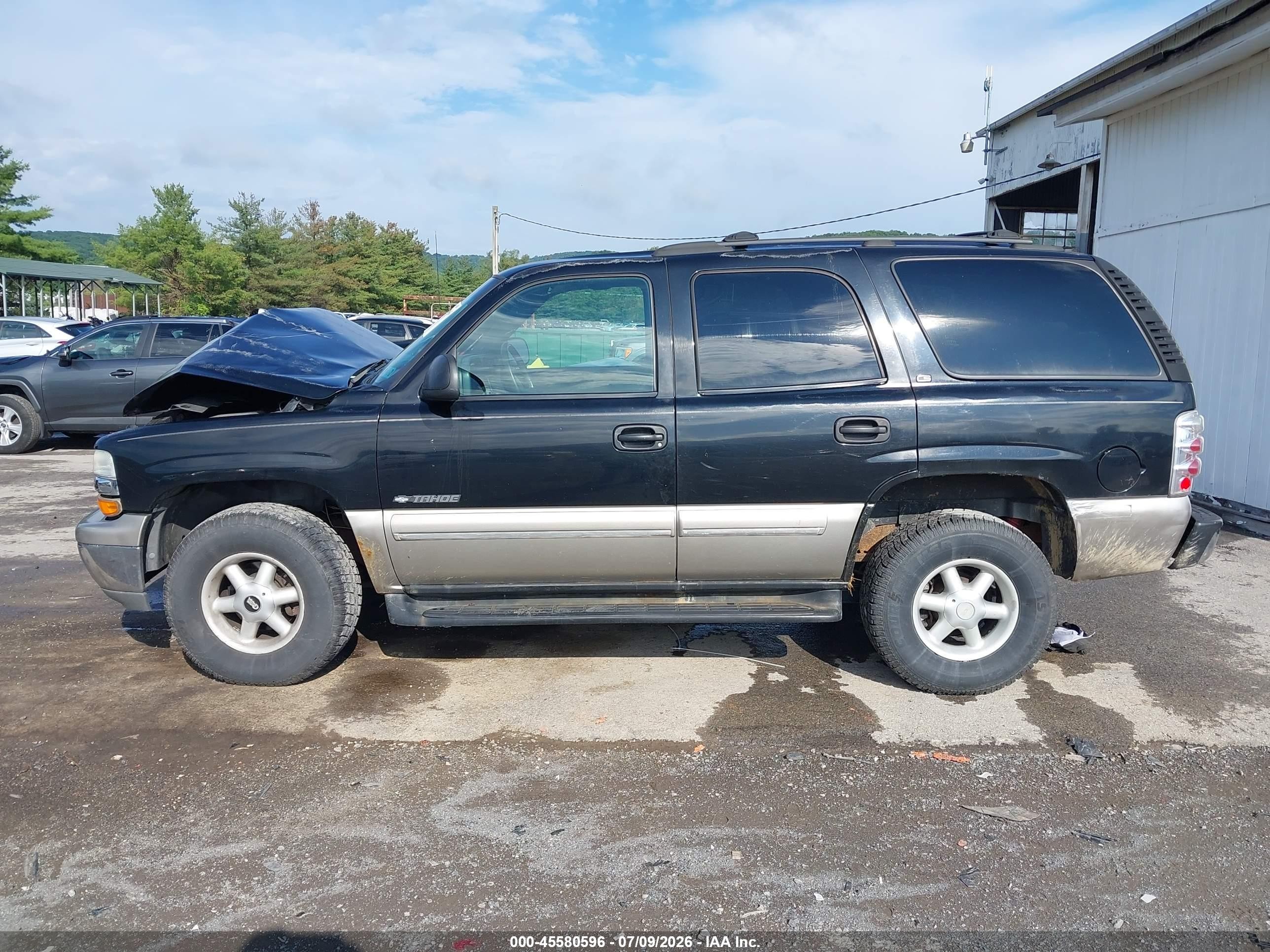 2000 Chevrolet Tahoe All New Ls Black vin: 1GNEK13T7YJ202536
