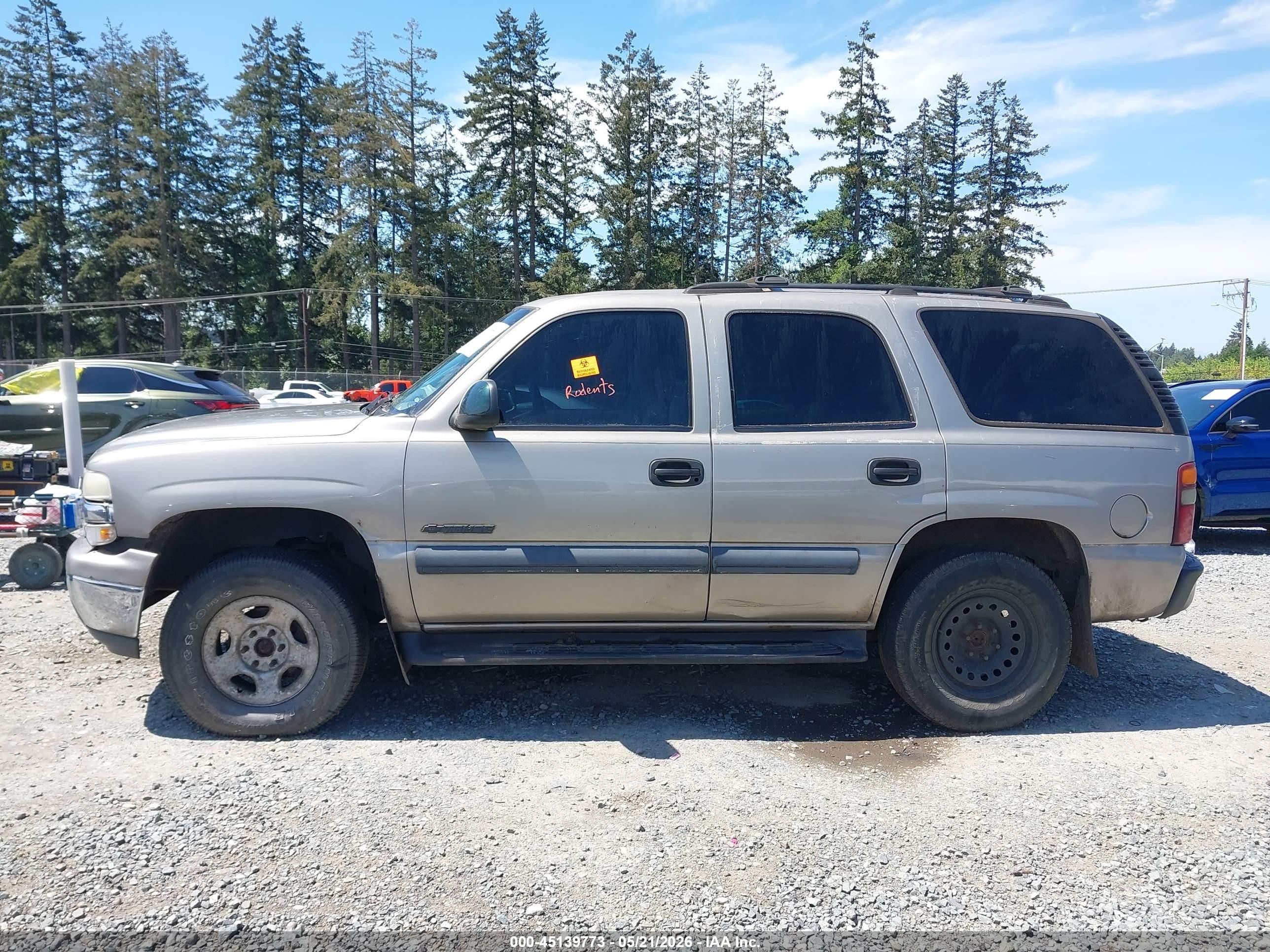 2003 Chevrolet Tahoe Ls Gray vin: 1GNEK13T83J133638