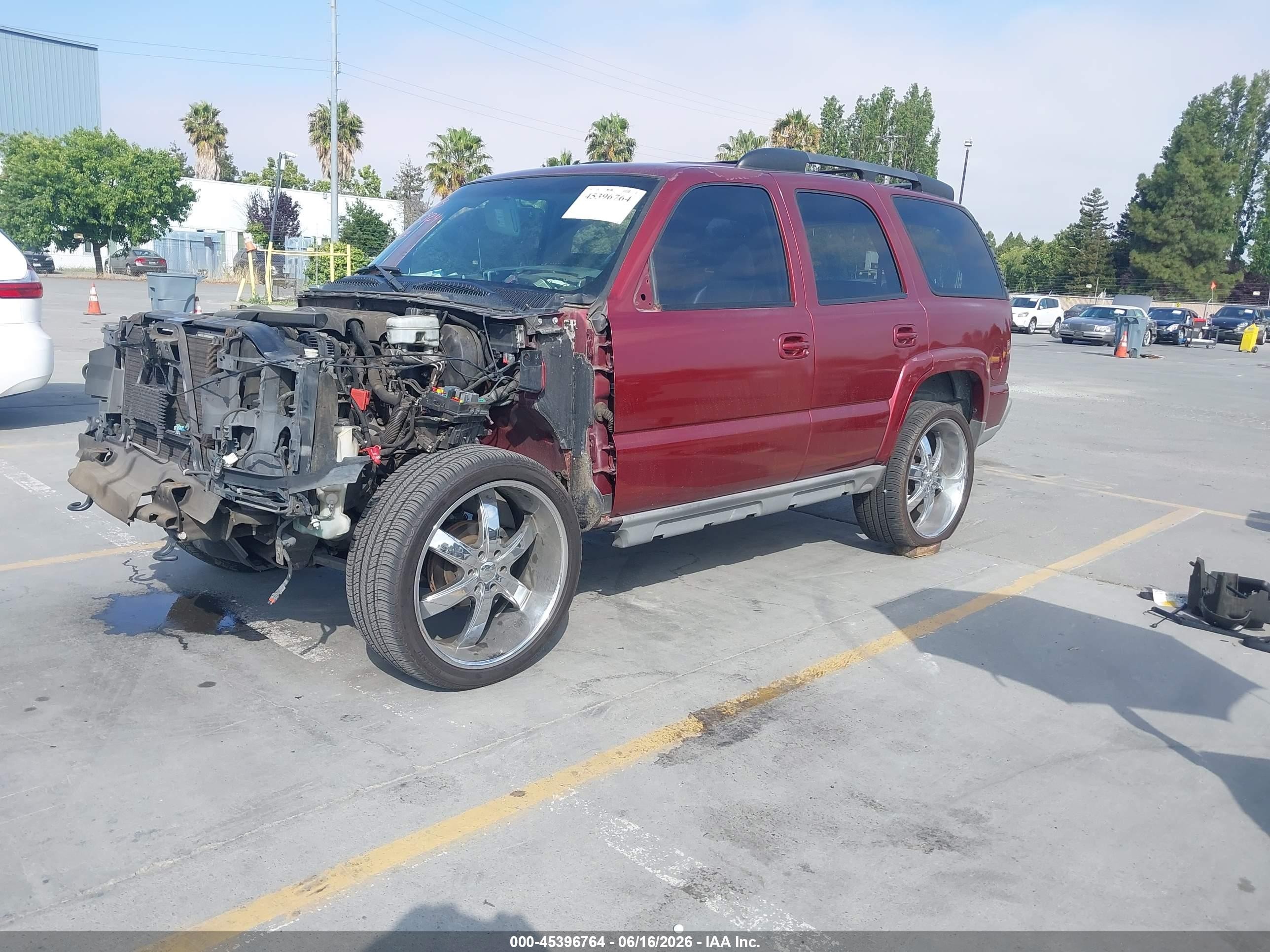 2003 Chevrolet Tahoe Z71 Red vin: 1GNEK13T83R253604
