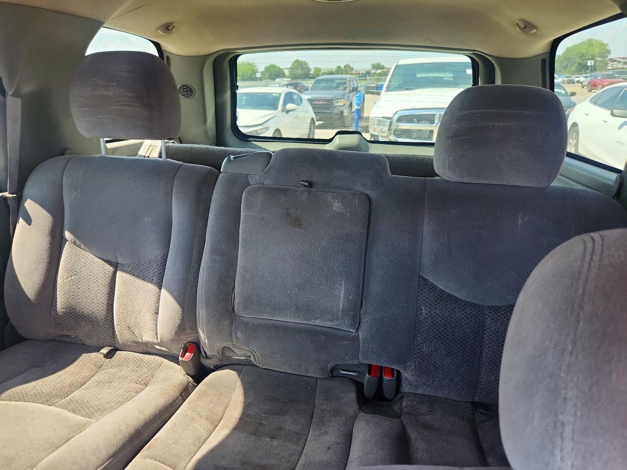 2005 Chevrolet Tahoe K1500 Blue vin: 1GNEK13T85J226520