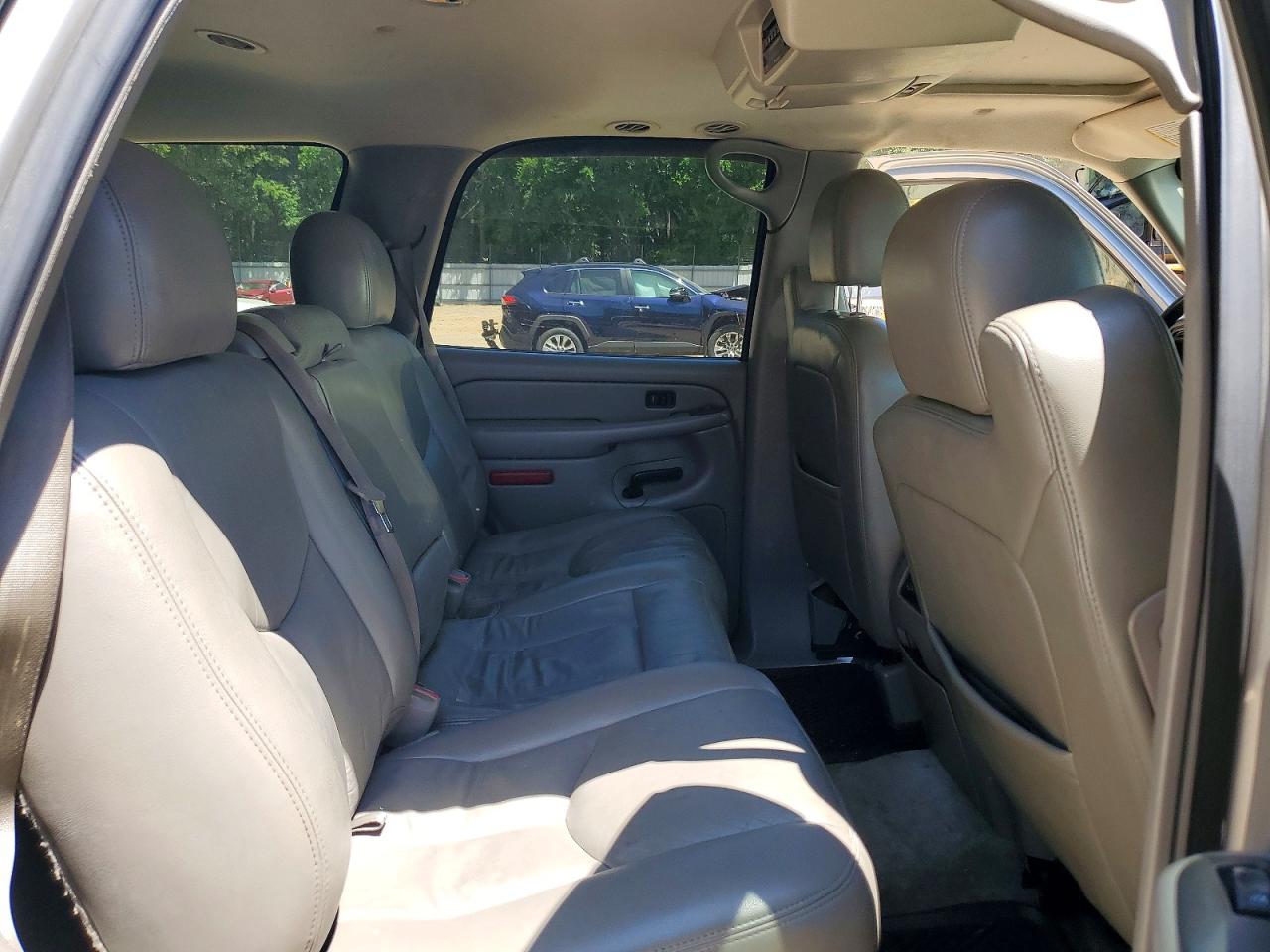 2005 Chevrolet Tahoe K1500 Серый vin: 1GNEK13T85J231765