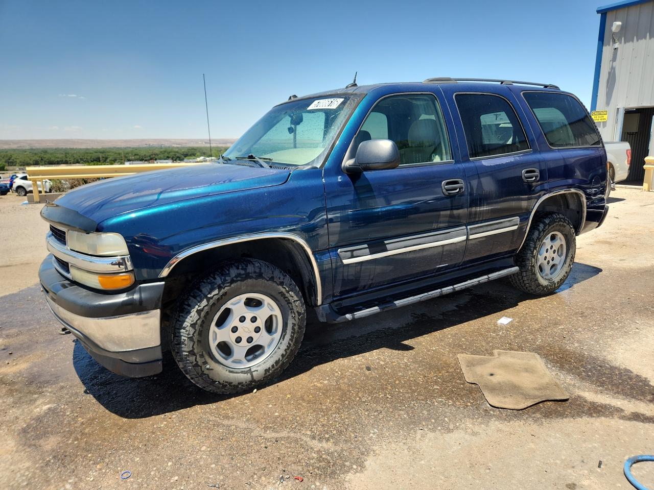 2005 Chevrolet Tahoe K1500 Teal vin: 1GNEK13T85R159709 Damage: Left Rear Door, Oxidized, > 12 Inches