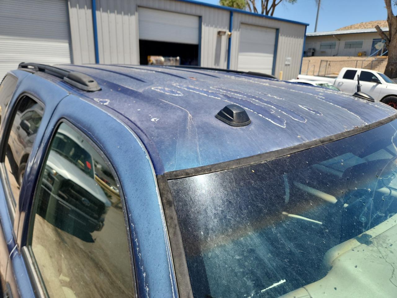 2005 Chevrolet Tahoe K1500 Teal vin: 1GNEK13T85R159709 Damage: Roof, Oxidized, > 12 Inches