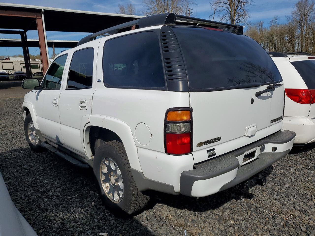 2005 Chevrolet Tahoe K1500 White vin: 1GNEK13T85R182858