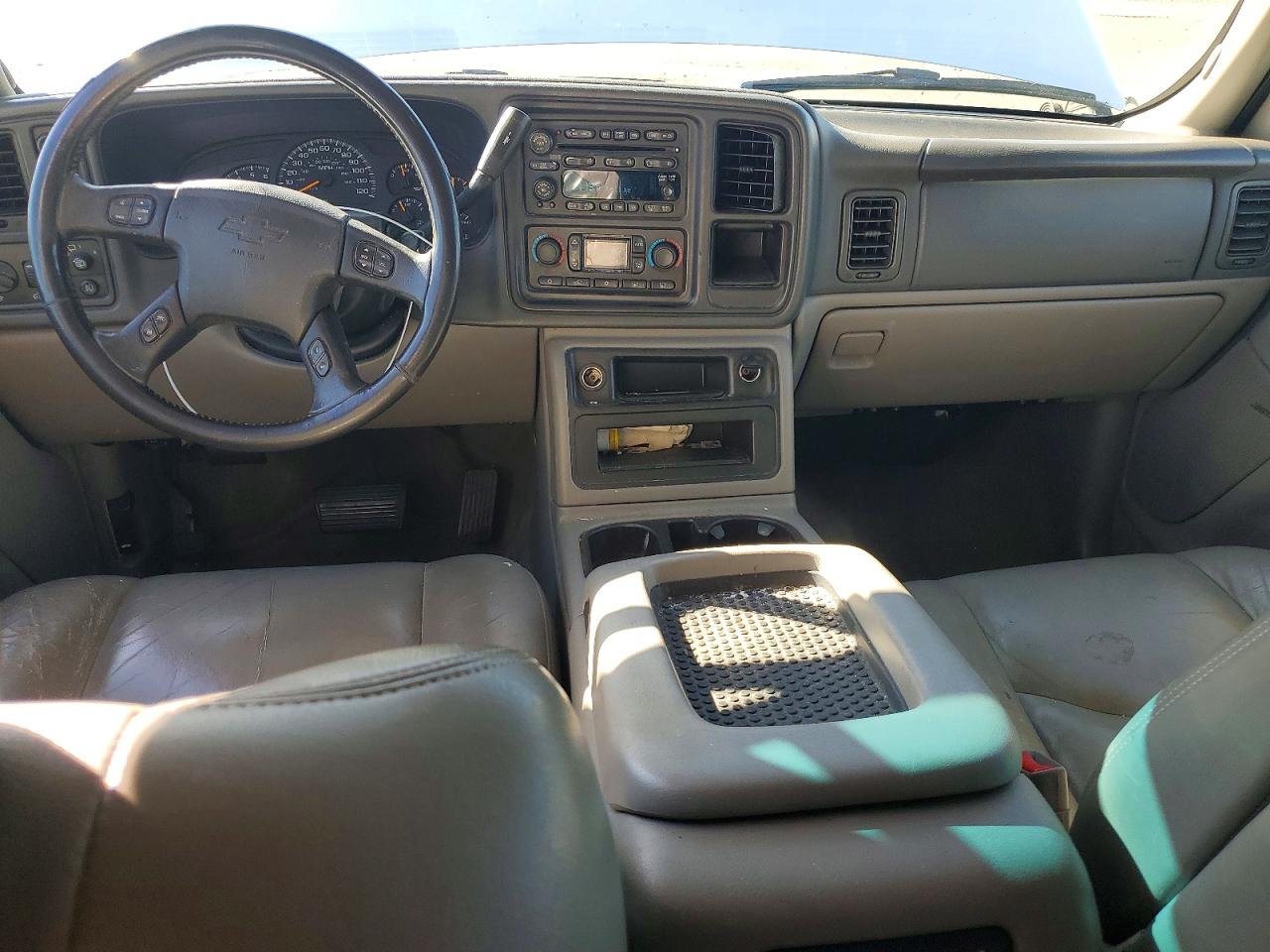 2005 Chevrolet Tahoe K1500 White vin: 1GNEK13T85R182858