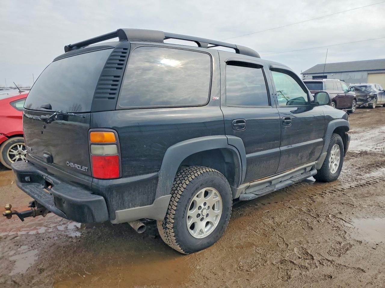 2005 Chevrolet Tahoe Black vin: 1GNEK13T85R246591