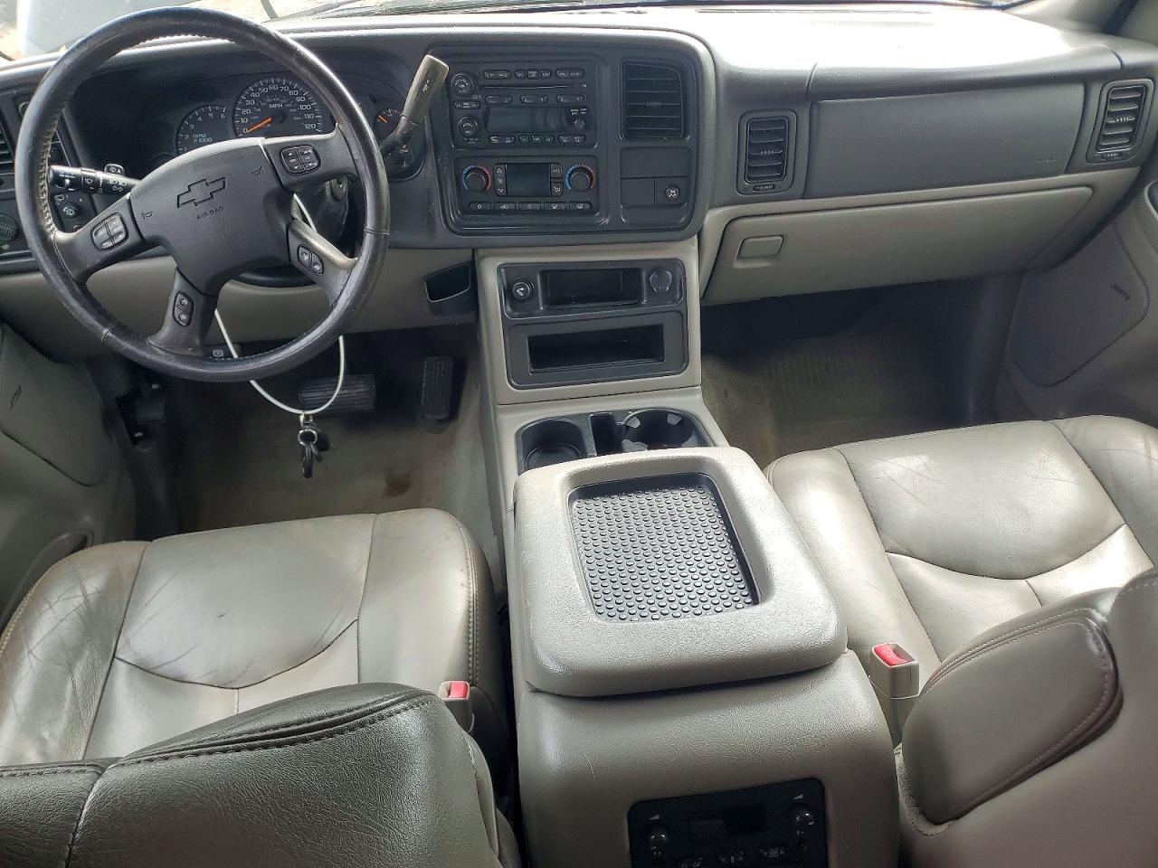 2005 Chevrolet Tahoe Black vin: 1GNEK13T85R246591