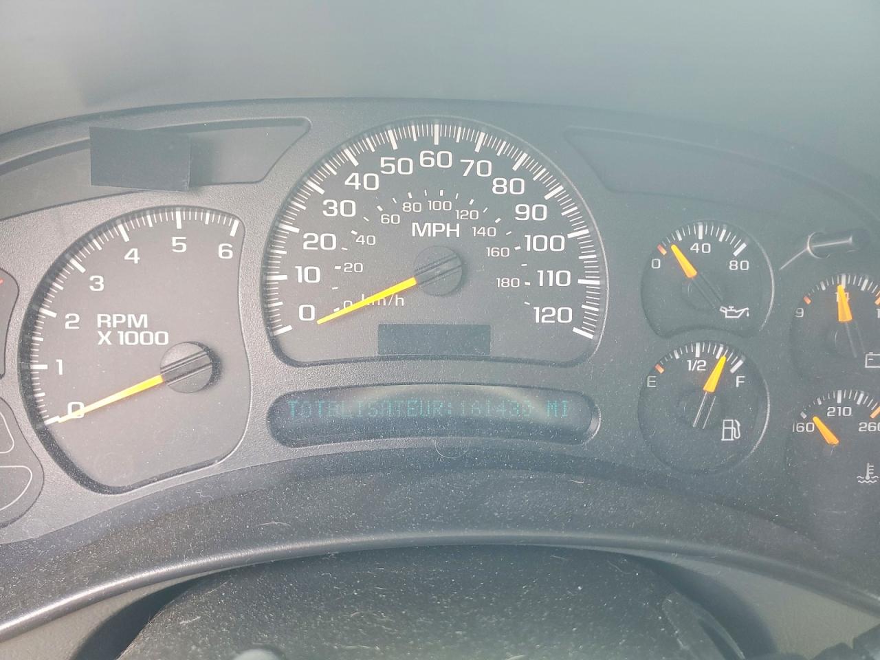 2005 Chevrolet Tahoe Black vin: 1GNEK13T85R246591