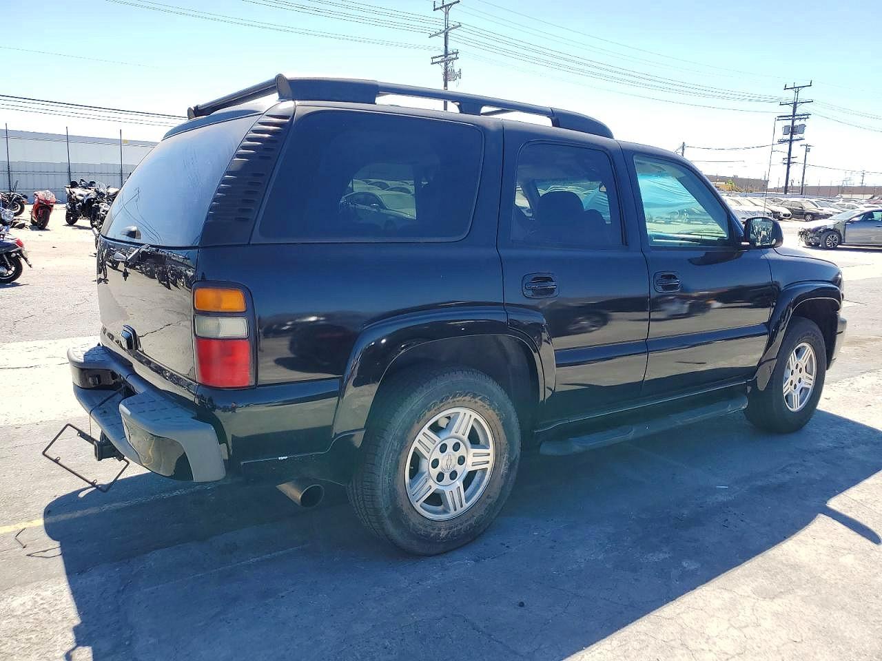 2005 Chevrolet Tahoe K1500 Black vin: 1GNEK13T85R251659