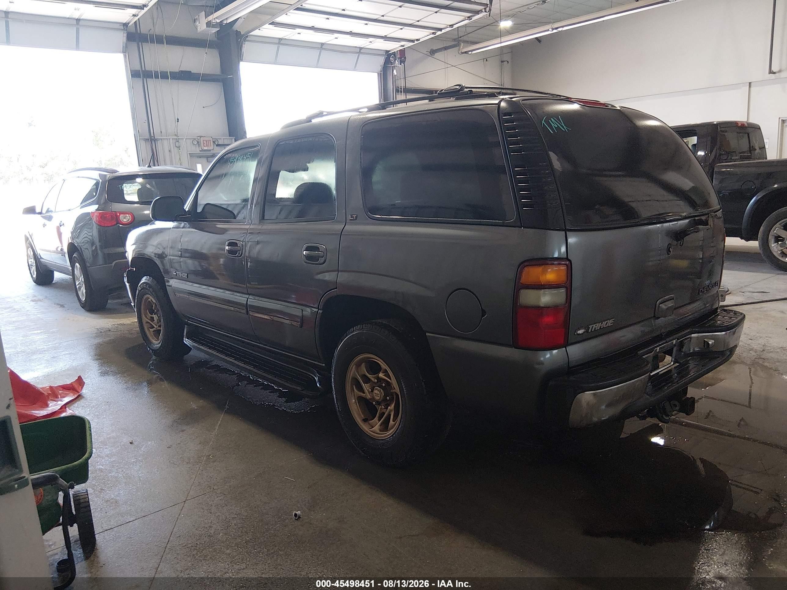 2000 Chevrolet Tahoe All New Lt Gray vin: 1GNEK13T8YJ100369