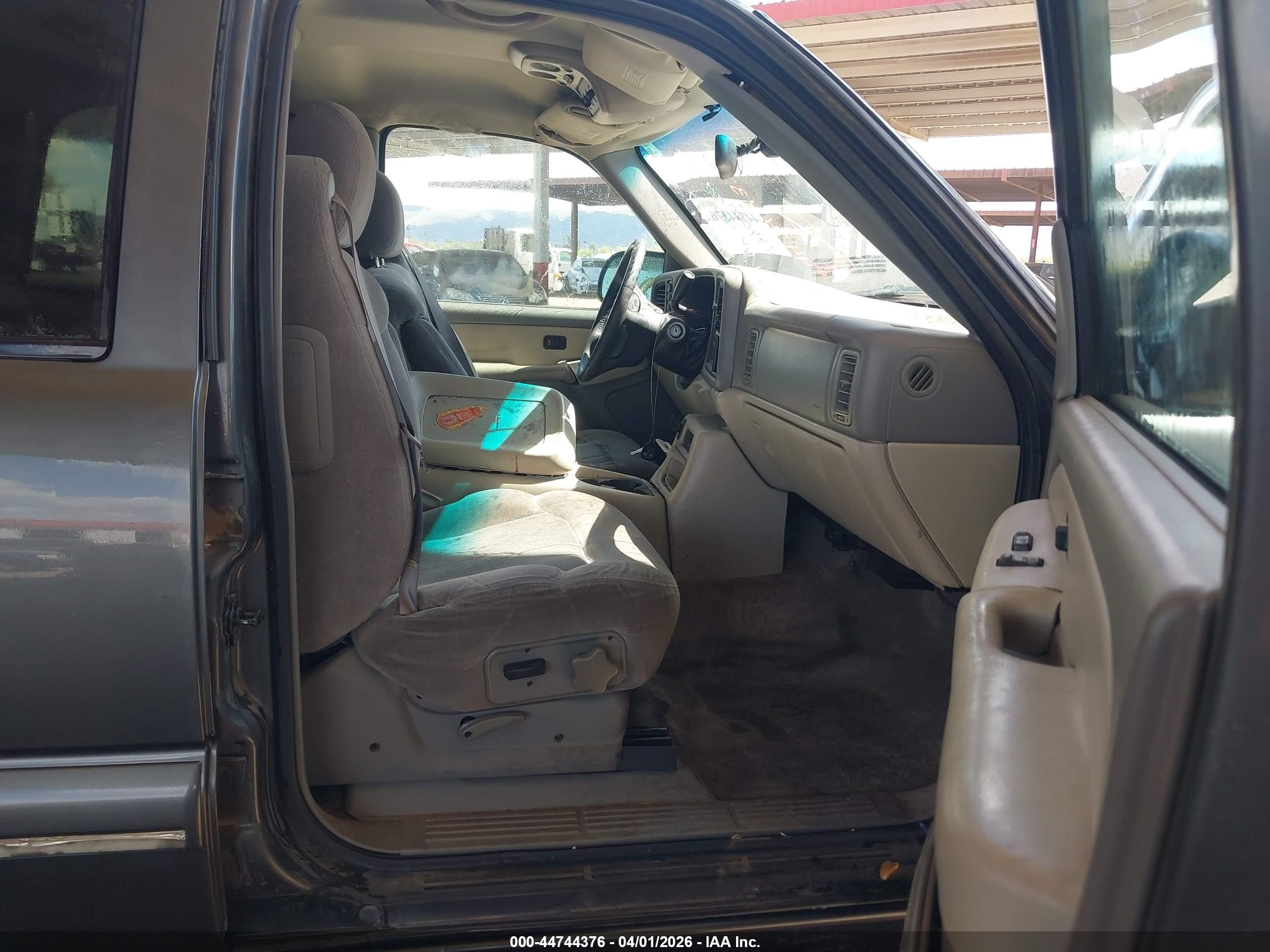2000 Chevrolet Tahoe All New Ls Gray vin: 1GNEK13T8YJ194060