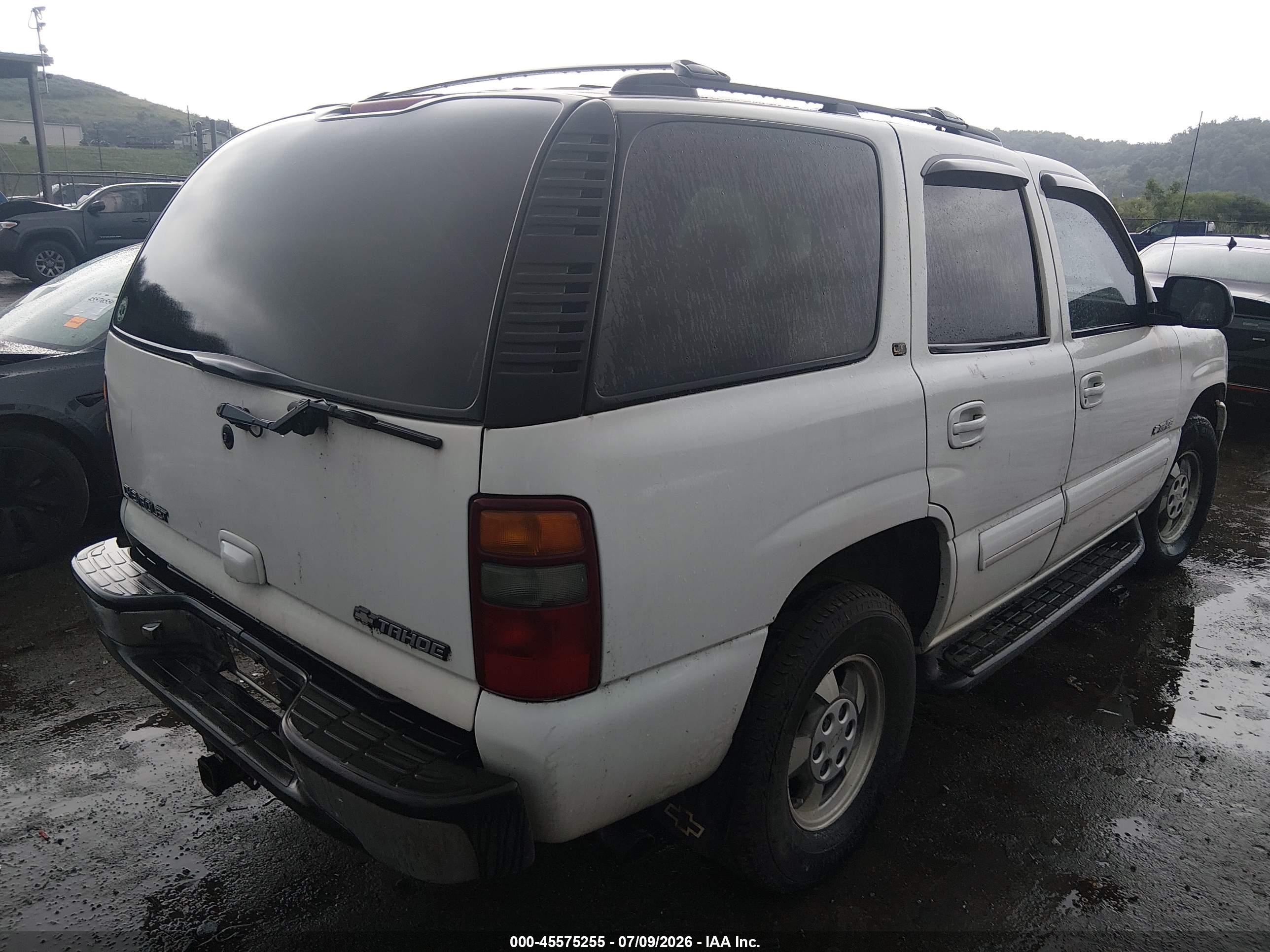 2001 Chevrolet Tahoe Lt White vin: 1GNEK13T91J158447