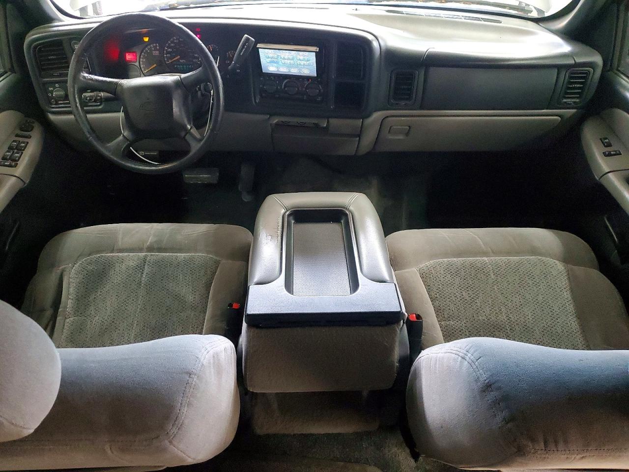 2001 Chevrolet Tahoe K1500 Gray vin: 1GNEK13T91J167665
