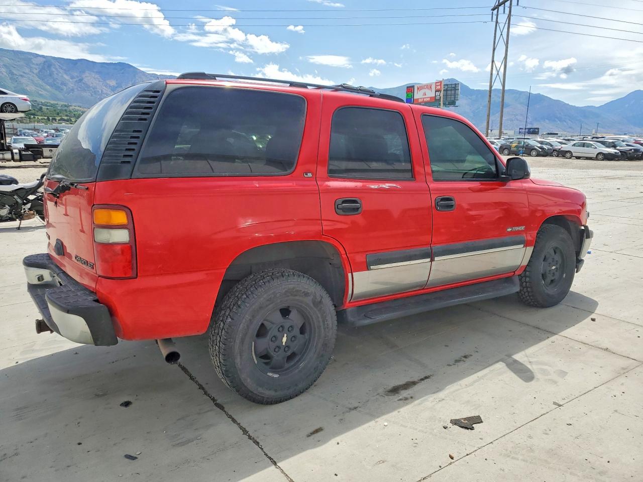 2001 Chevrolet Tahoe K1500 Red vin: 1GNEK13T91J209686