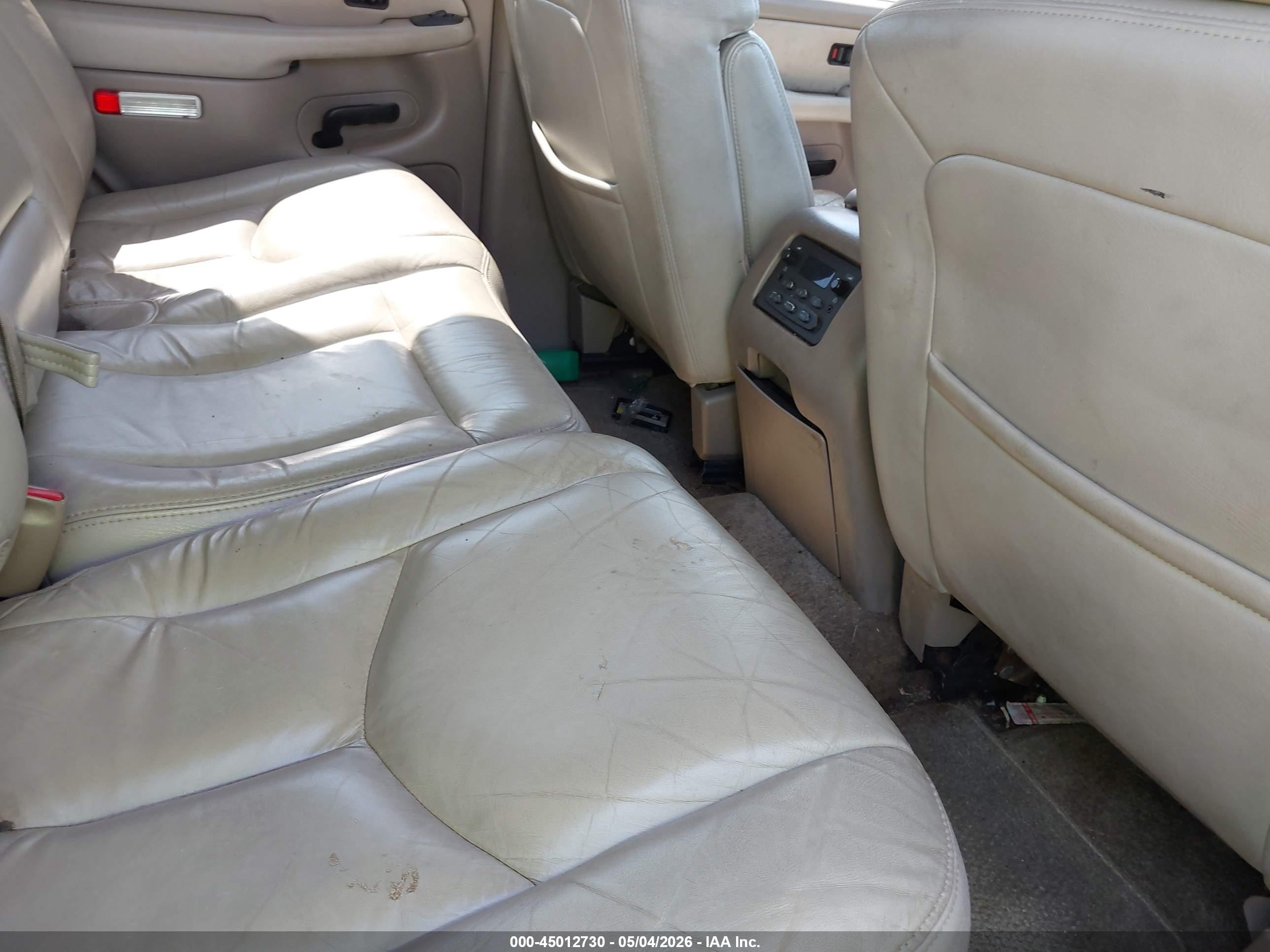 2003 Chevrolet Tahoe Lt White vin: 1GNEK13T93J240293