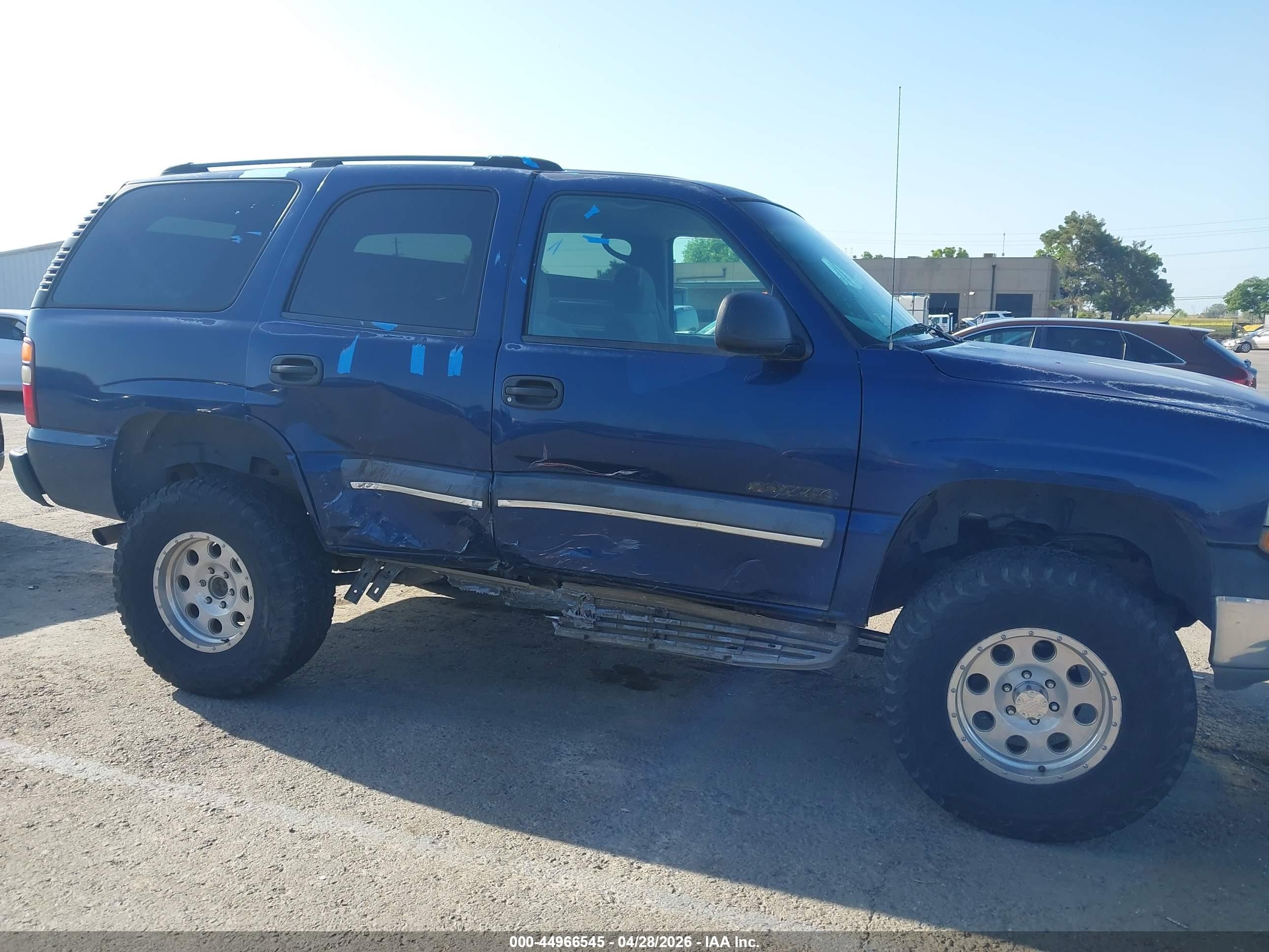2003 Chevrolet Tahoe Ls Blue vin: 1GNEK13T93J307880