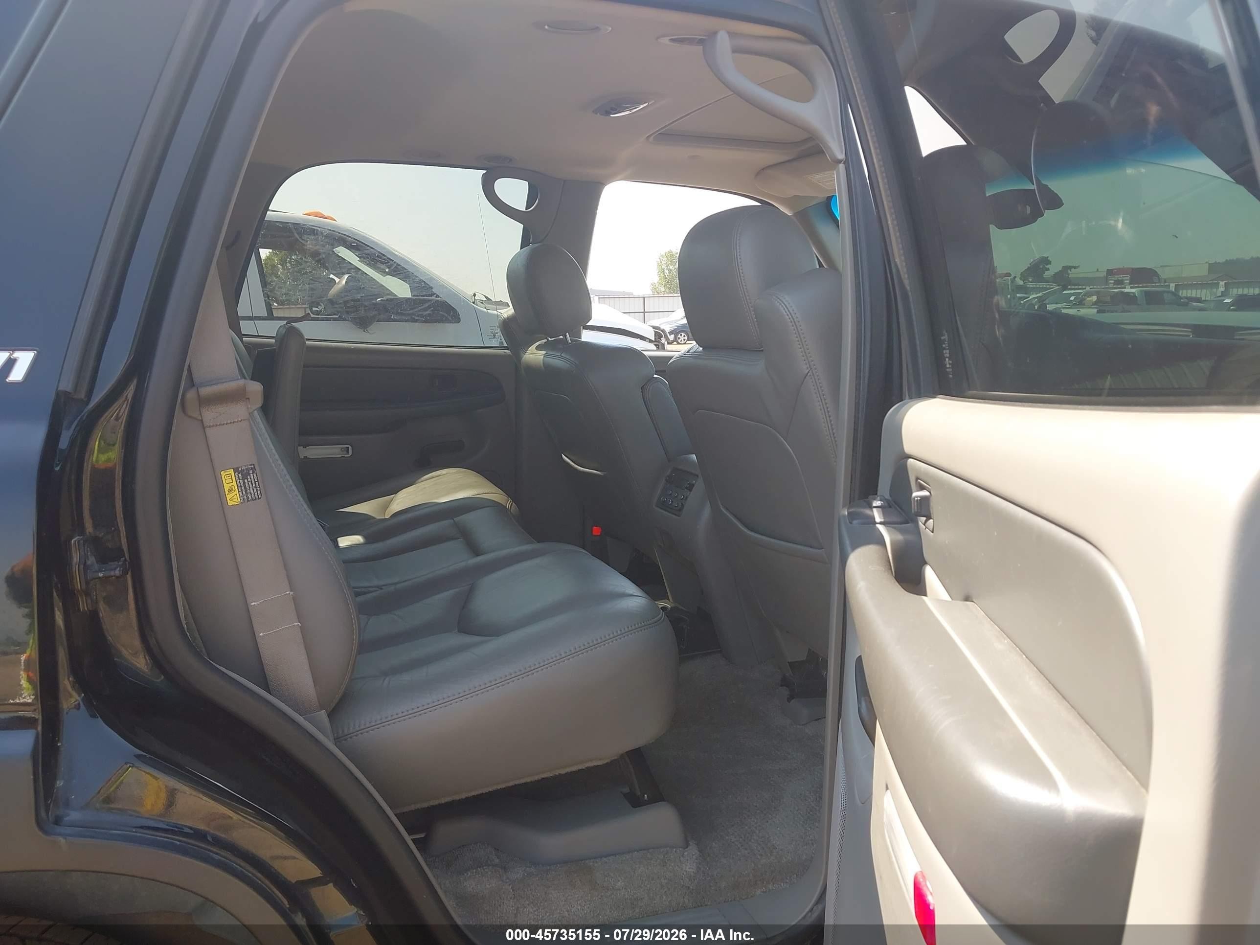2003 Chevrolet Tahoe Z71 Черный vin: 1GNEK13T93R280939