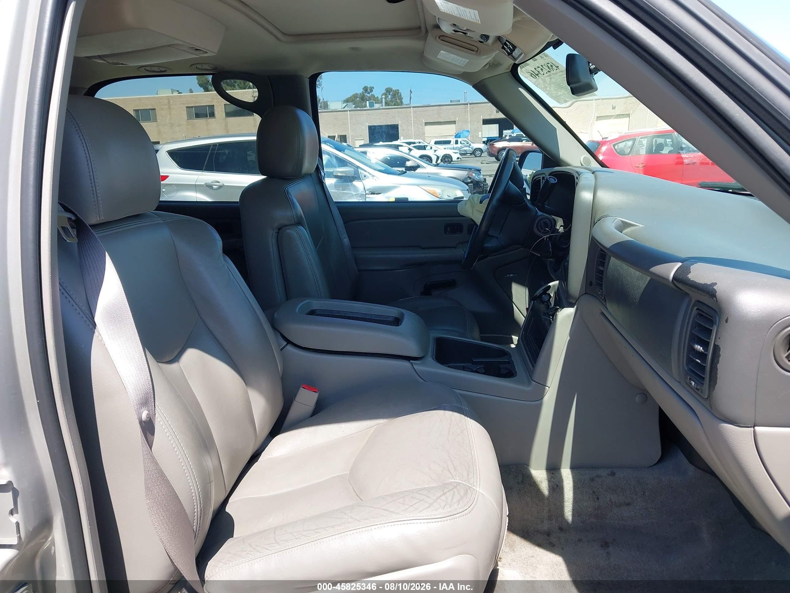 2004 Chevrolet Tahoe Lt Желто-коричневый vin: 1GNEK13T94J295229