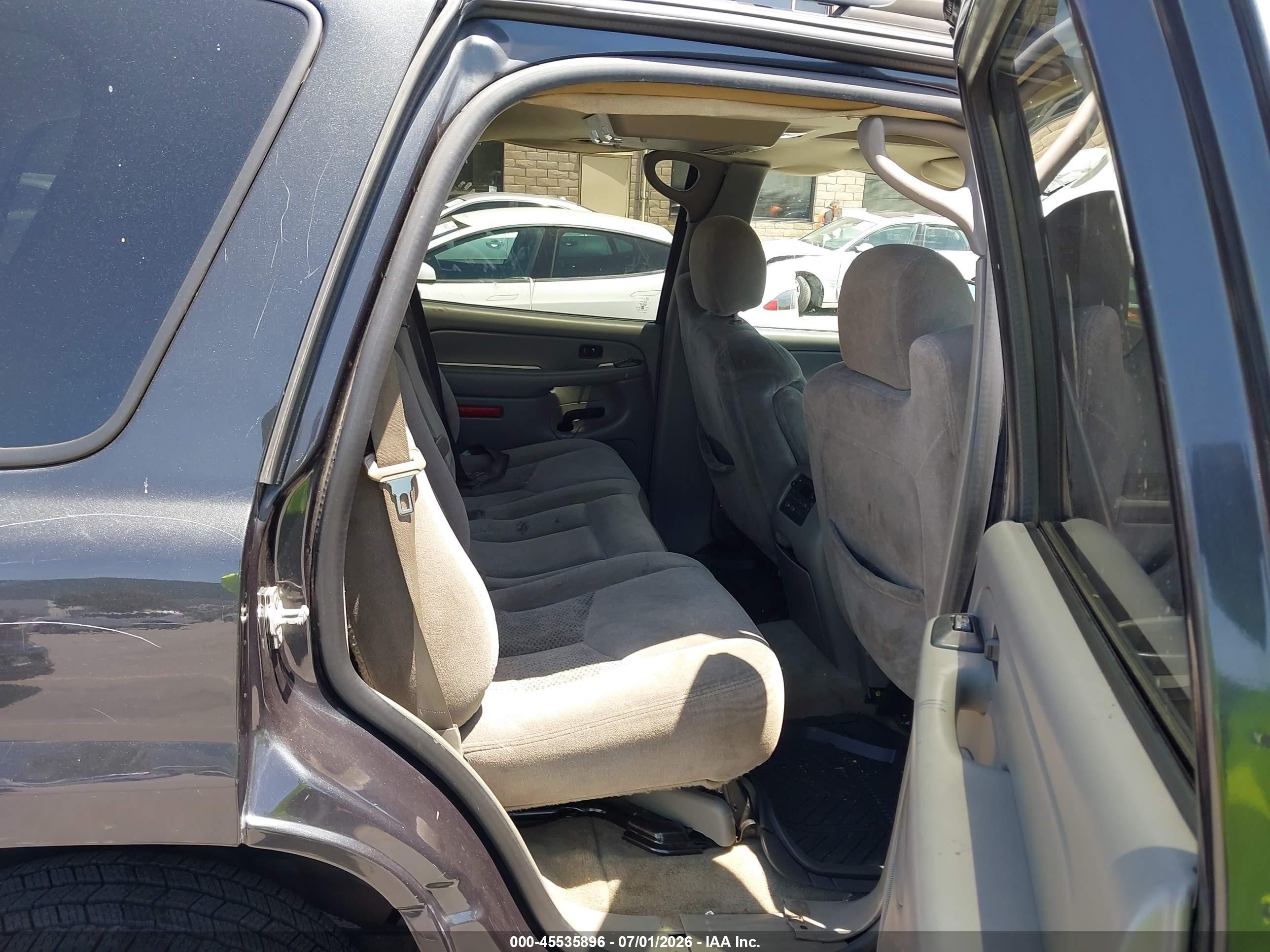 2005 Chevrolet Tahoe Ls Black vin: 1GNEK13T95J166540