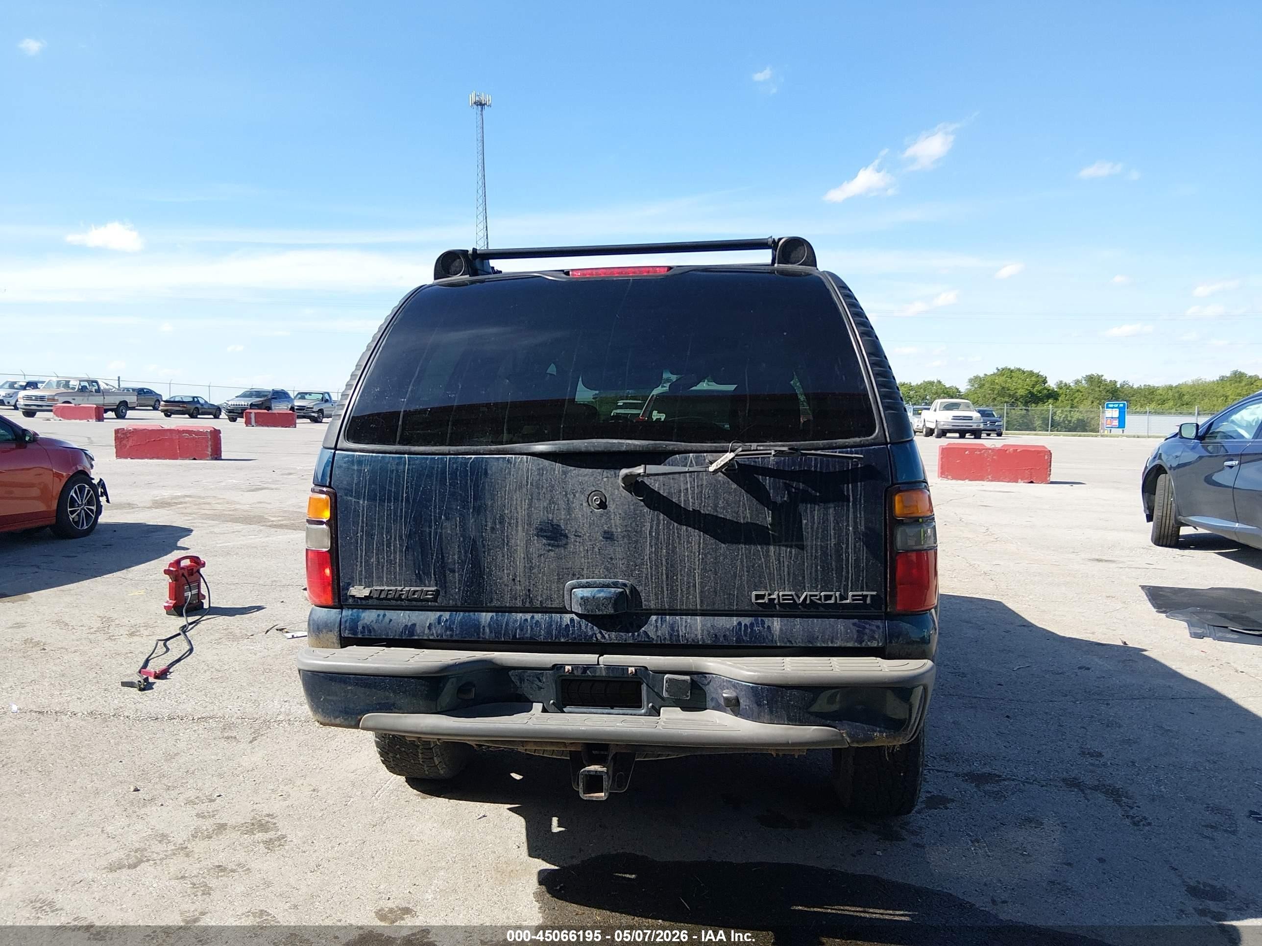 2005 Chevrolet Tahoe Z71 Синий vin: 1GNEK13T95R160710