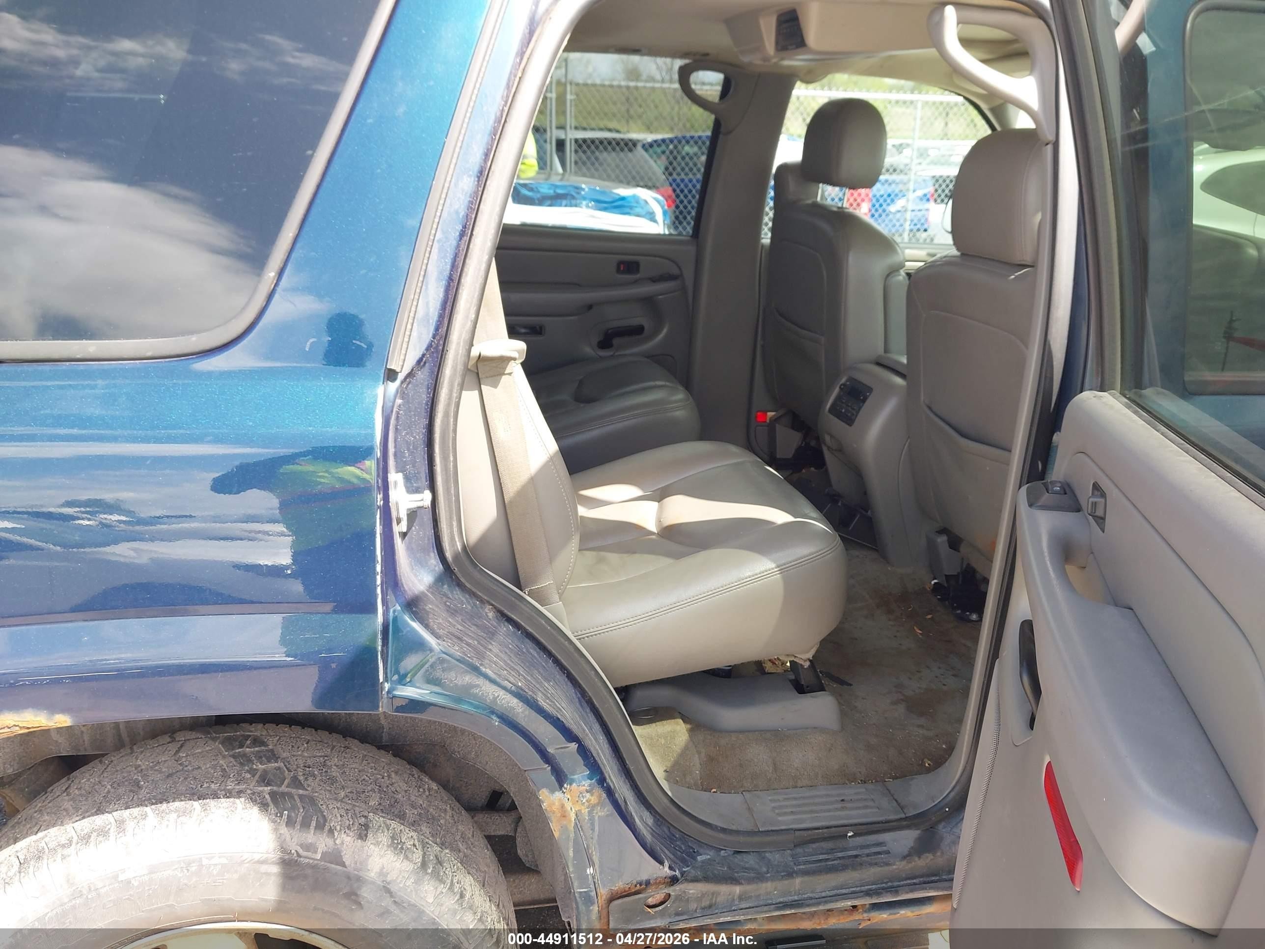 2006 Chevrolet Tahoe Lt Blue vin: 1GNEK13T96J102161