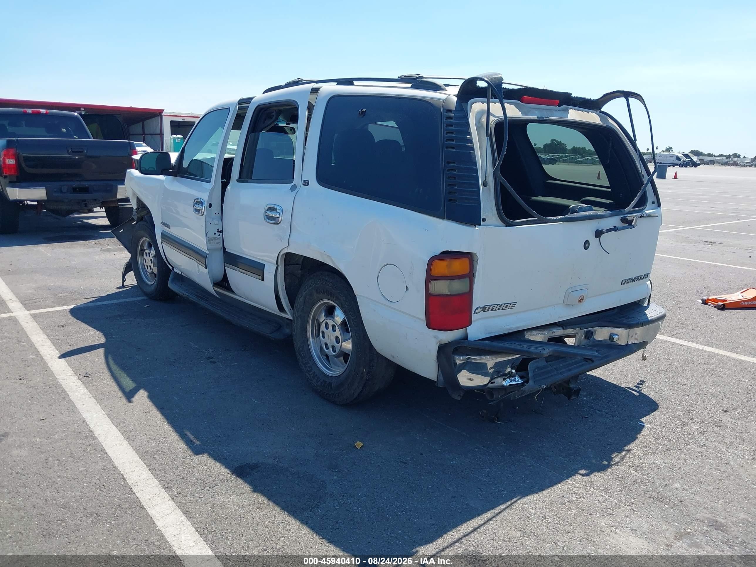 2001 Chevrolet Tahoe Lt White vin: 1GNEK13TX1J112576