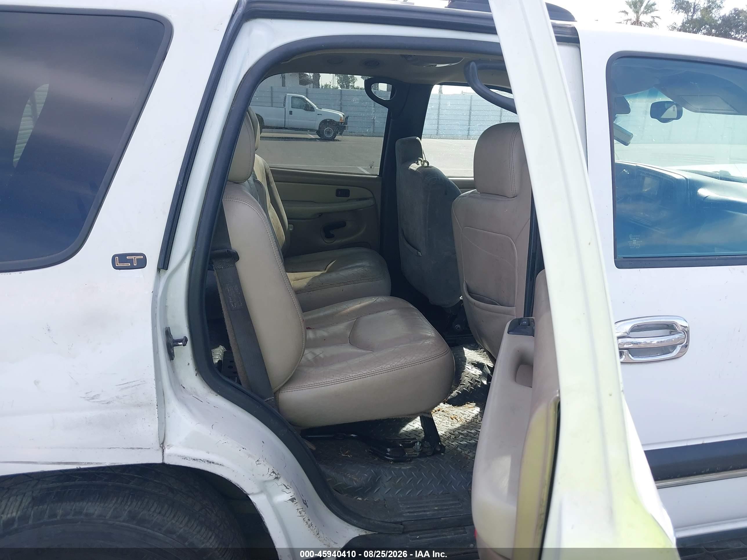 2001 Chevrolet Tahoe Lt White vin: 1GNEK13TX1J112576