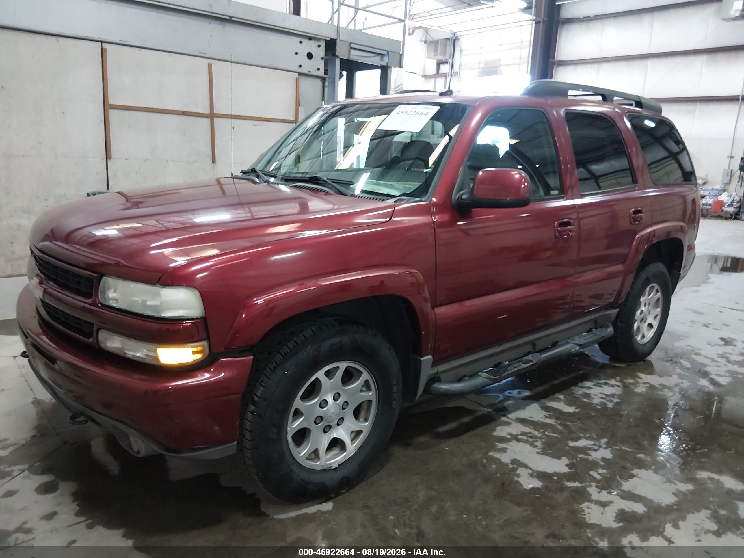 2003 Chevrolet Tahoe Z71 Red vin: 1GNEK13TX3R204615