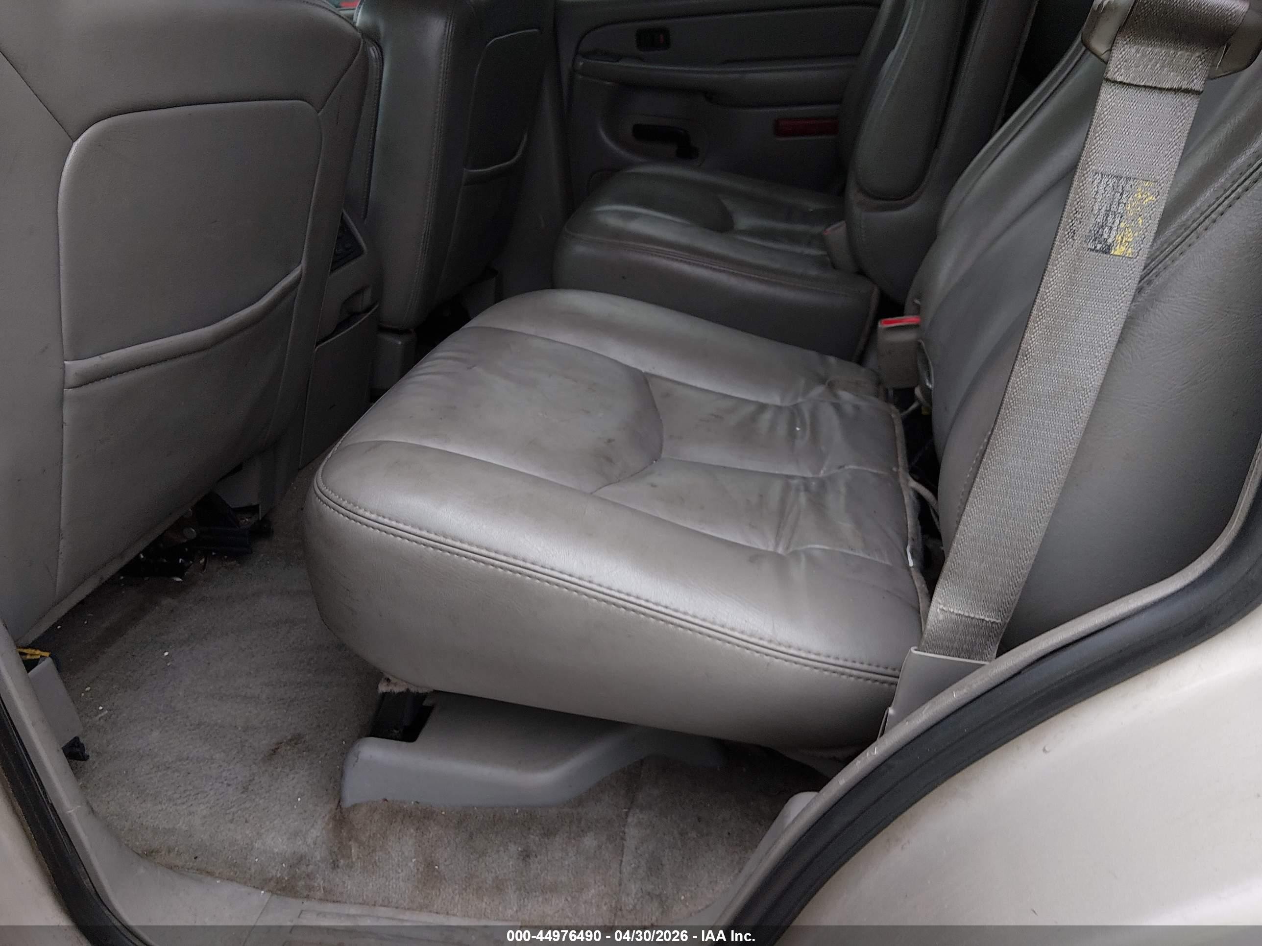 2005 Chevrolet Tahoe Lt Серый vin: 1GNEK13TX5R196101