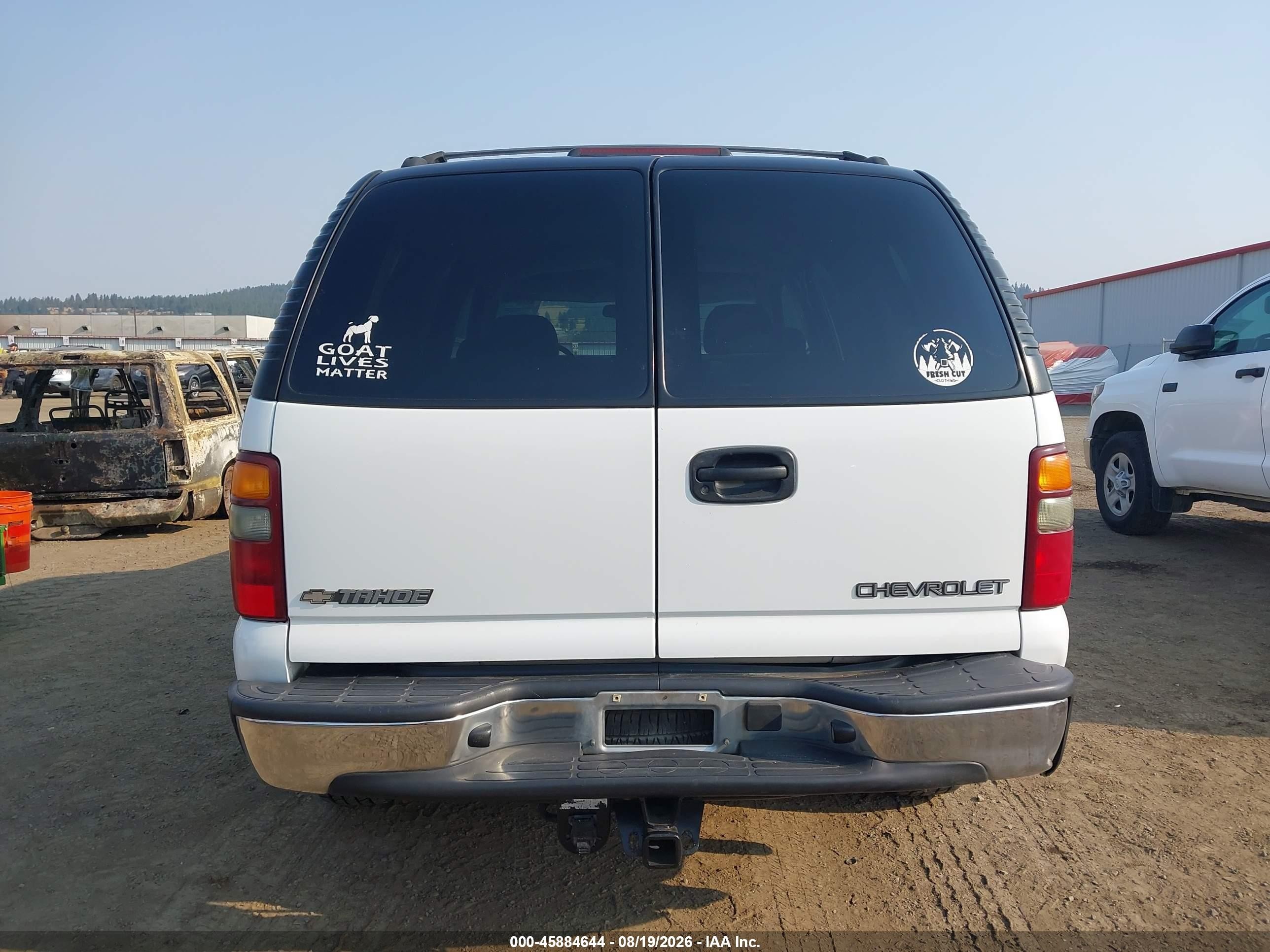 2002 Chevrolet Tahoe Ls White vin: 1GNEK13V02J287907