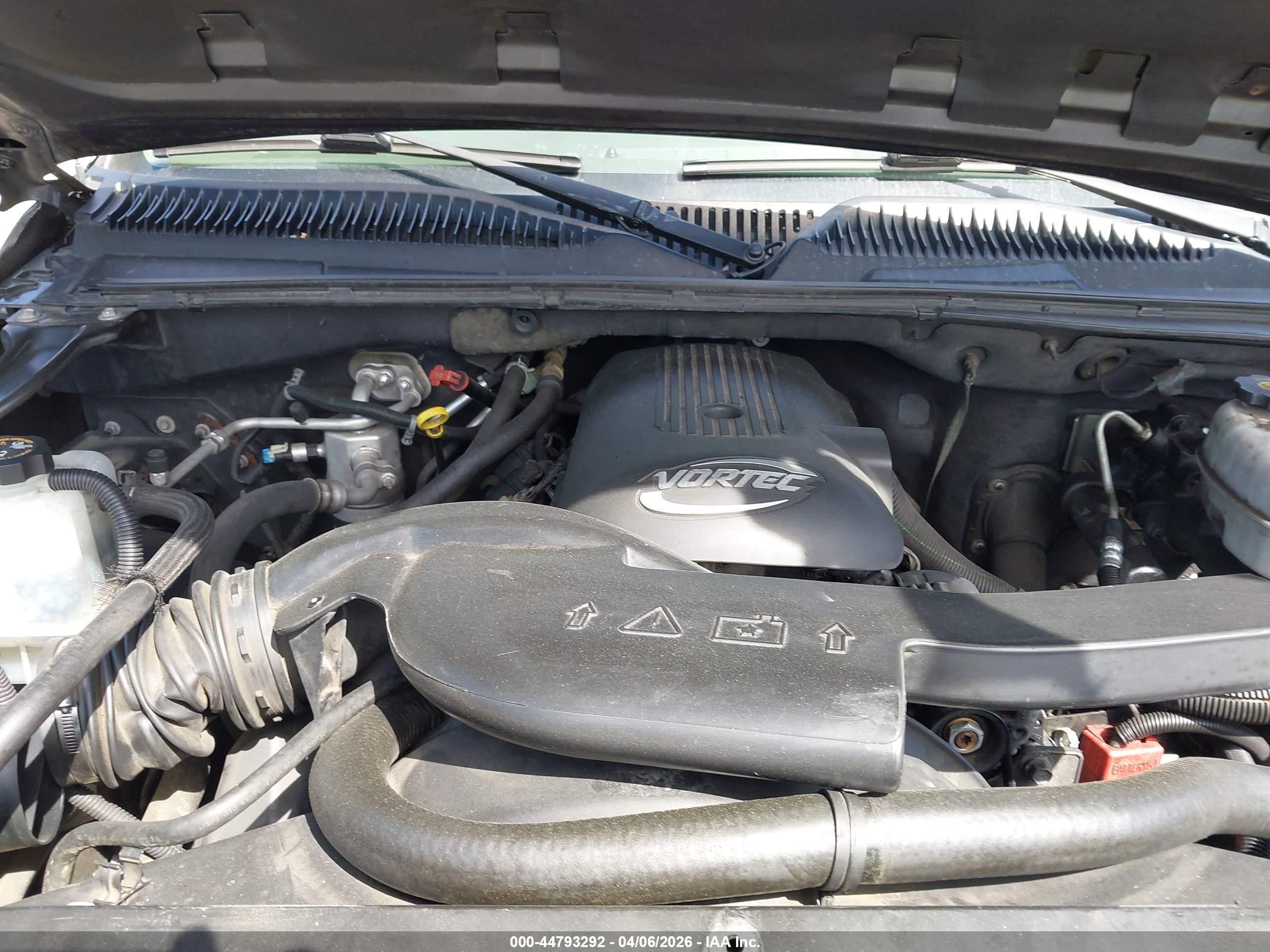2004 Chevrolet Tahoe Ls Черный vin: 1GNEK13V14J306239