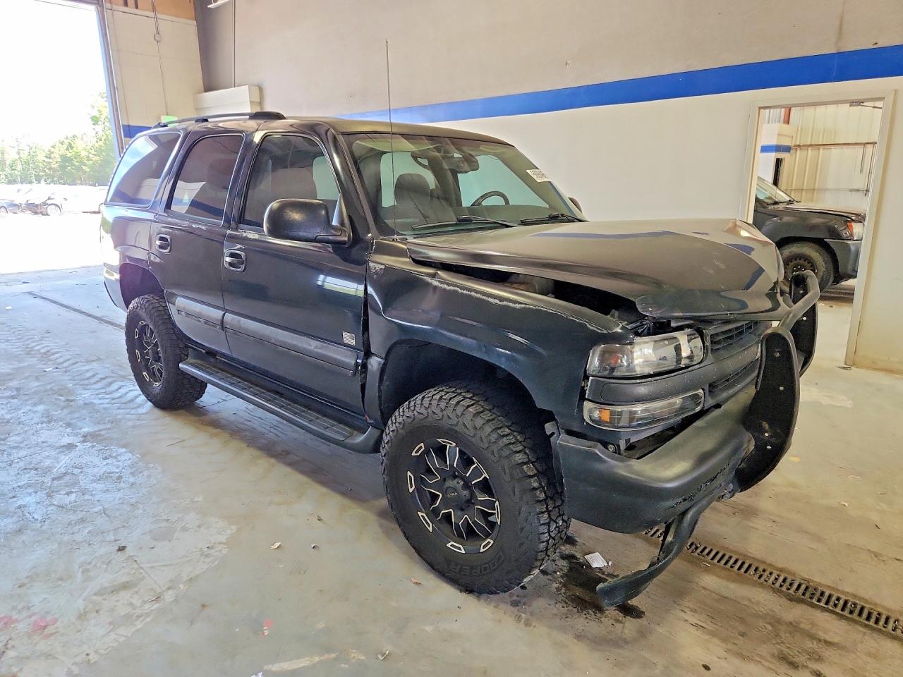 2004 Chevrolet Tahoe K1500 Black vin: 1GNEK13V44J108903