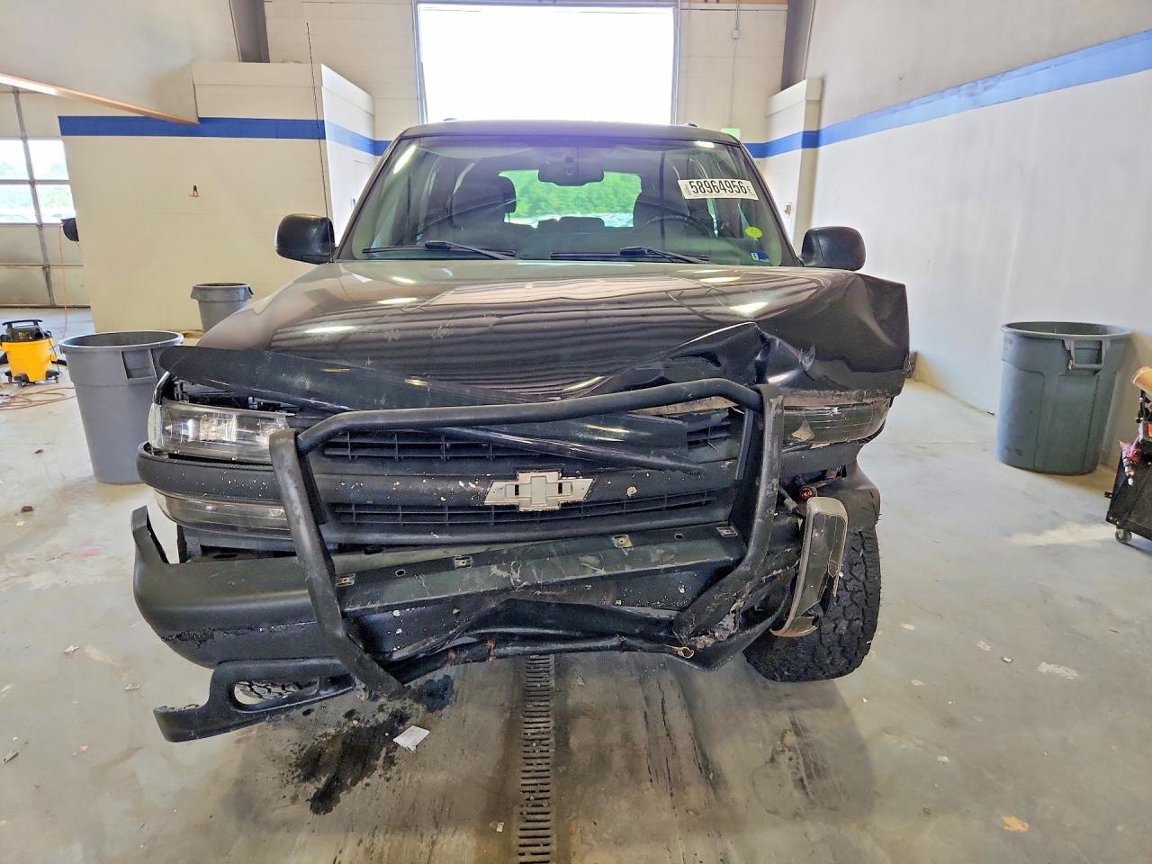 2004 Chevrolet Tahoe K1500 Black vin: 1GNEK13V44J108903