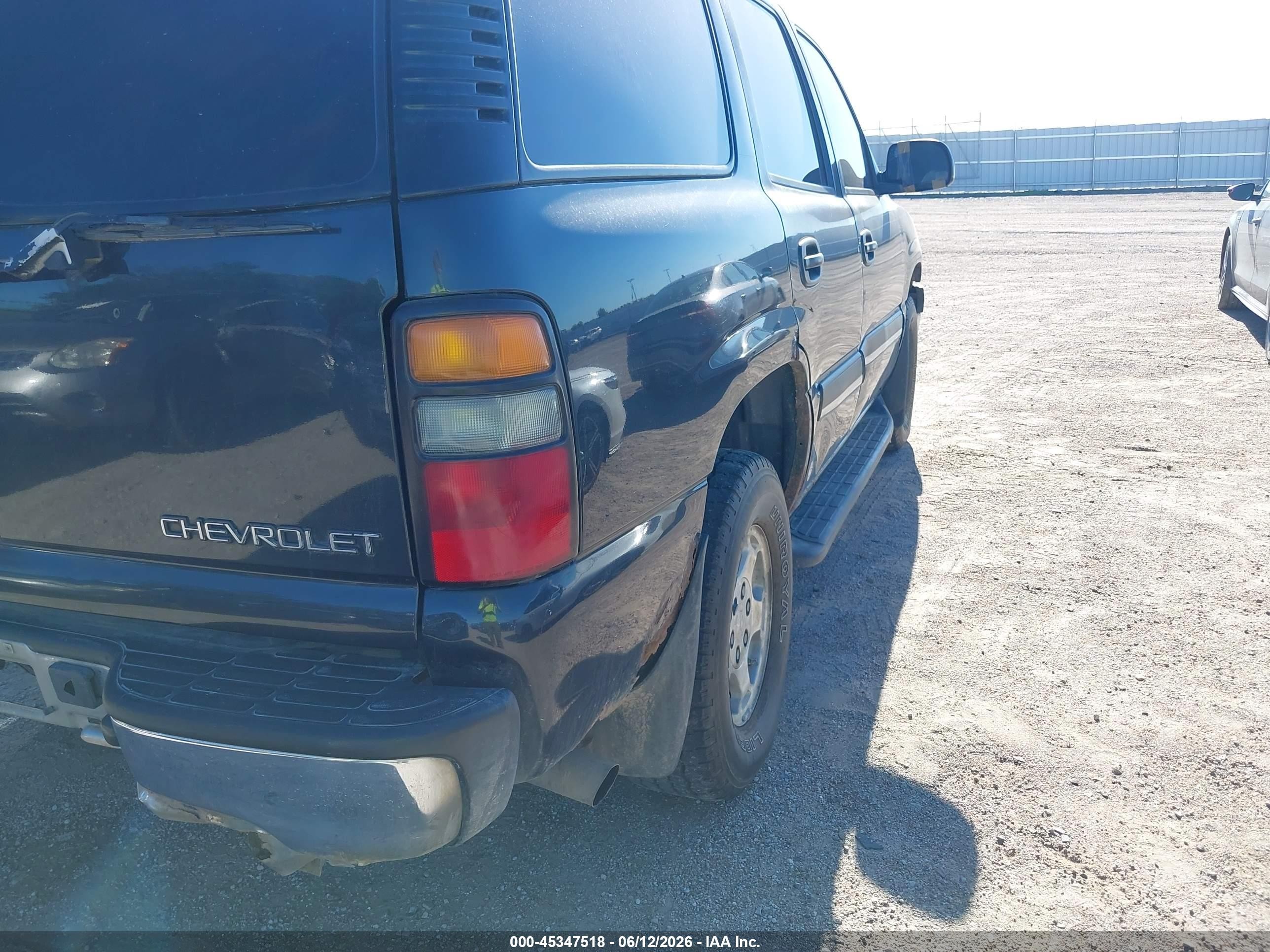 2004 Chevrolet Tahoe Ls Black vin: 1GNEK13V44J193693