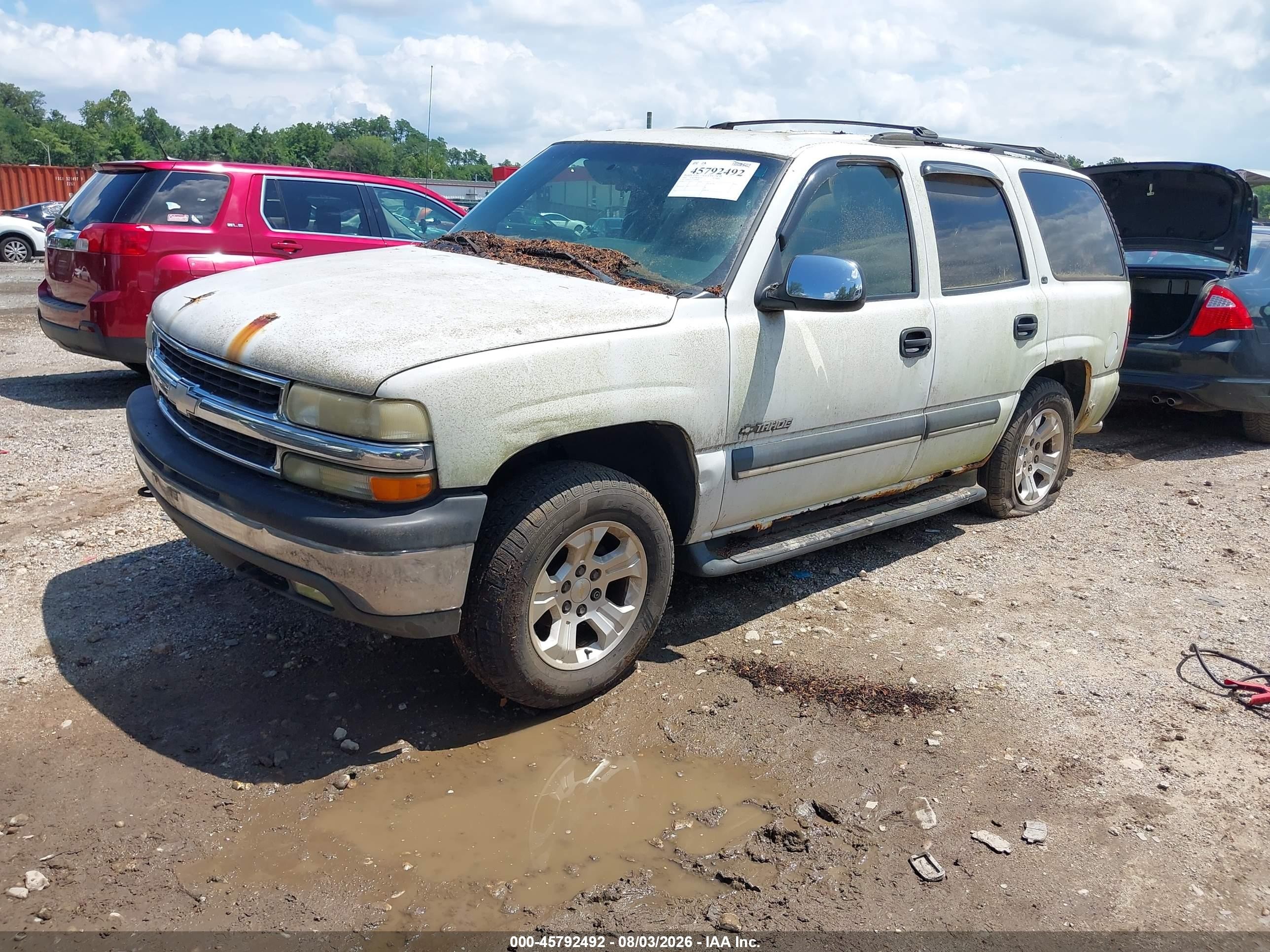 2002 Chevrolet Tahoe Ls White vin: 1GNEK13V52J299700