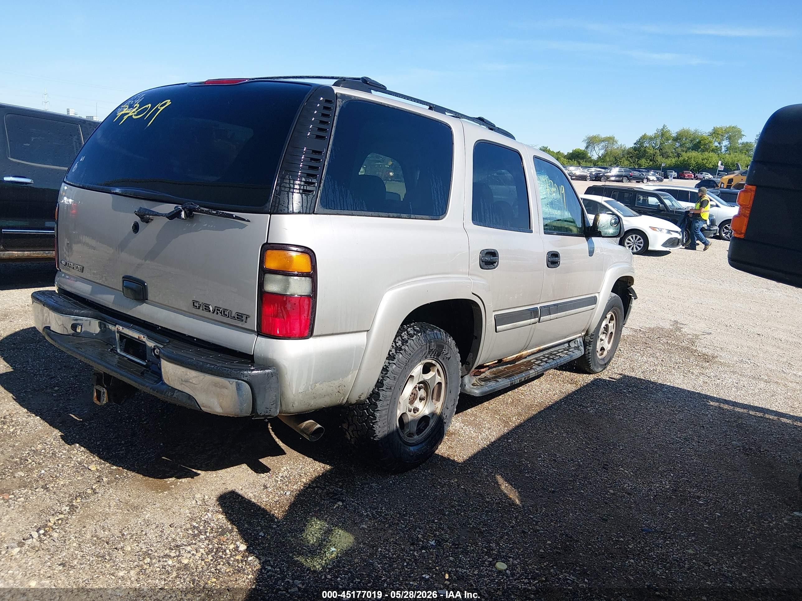 2005 Chevrolet Tahoe Ls Cream vin: 1GNEK13V55R170099