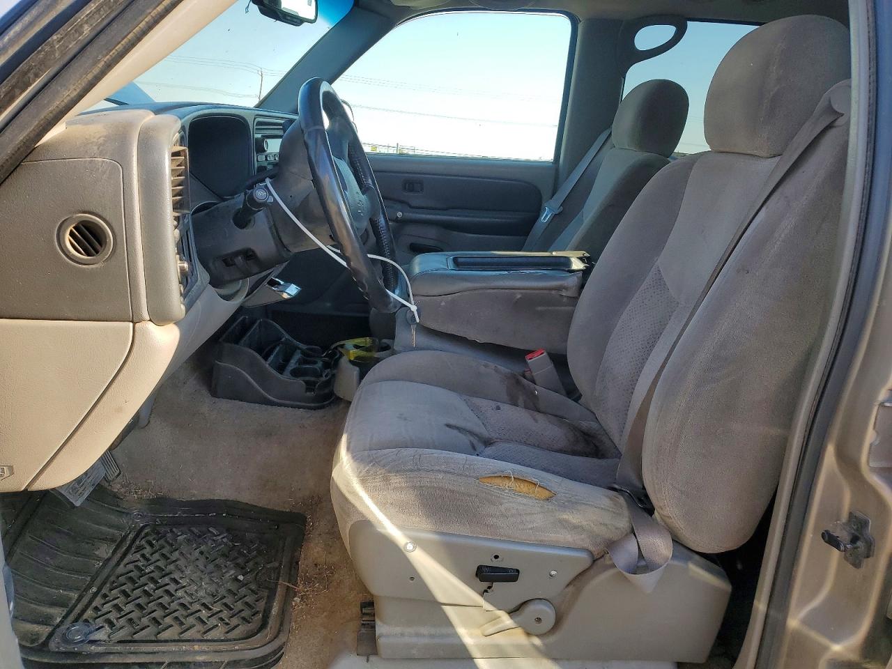 2003 Chevrolet Tahoe K1500 Gold vin: 1GNEK13V63R122754