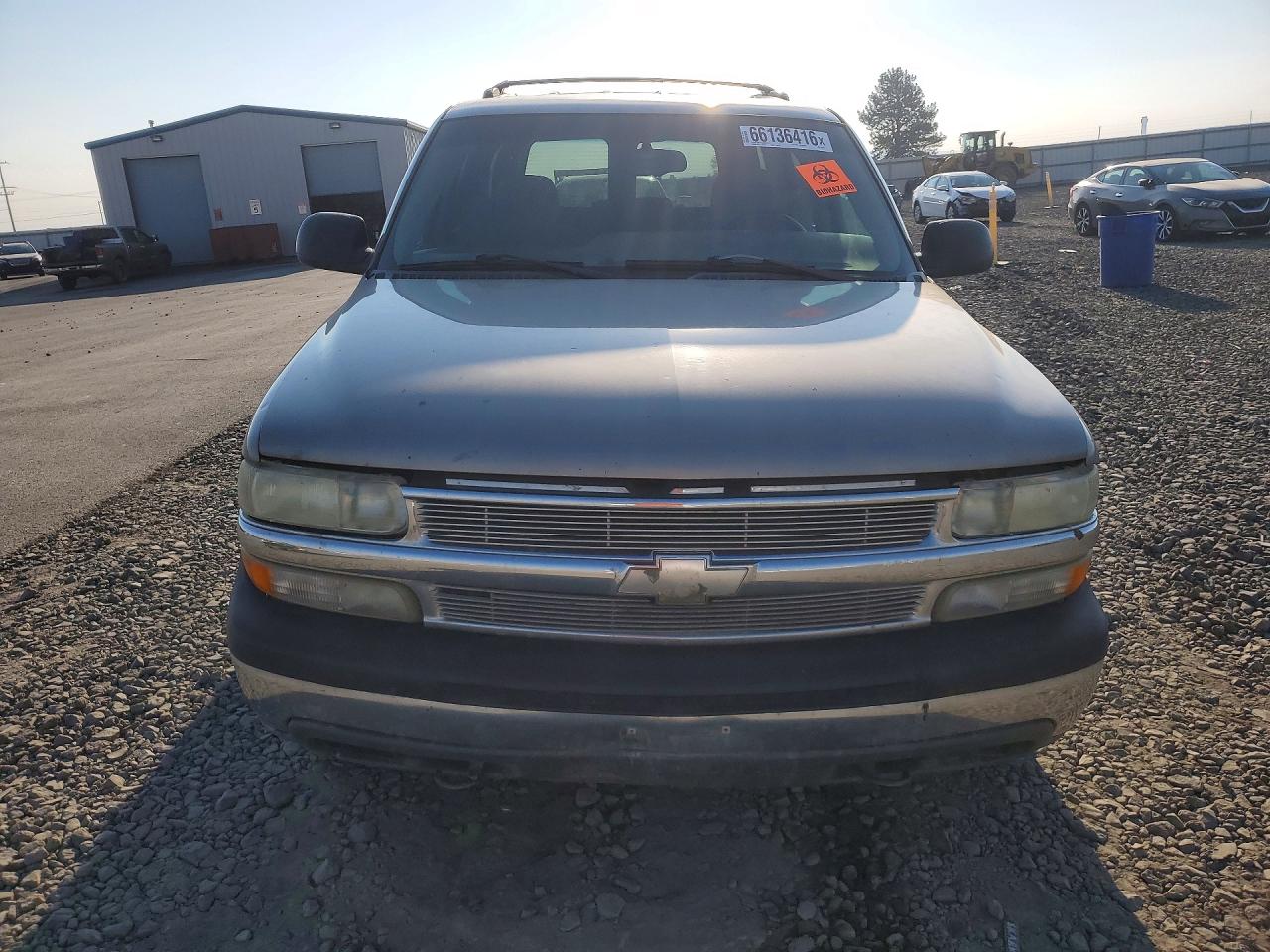 2003 Chevrolet Tahoe K1500 Gold vin: 1GNEK13V63R122754
