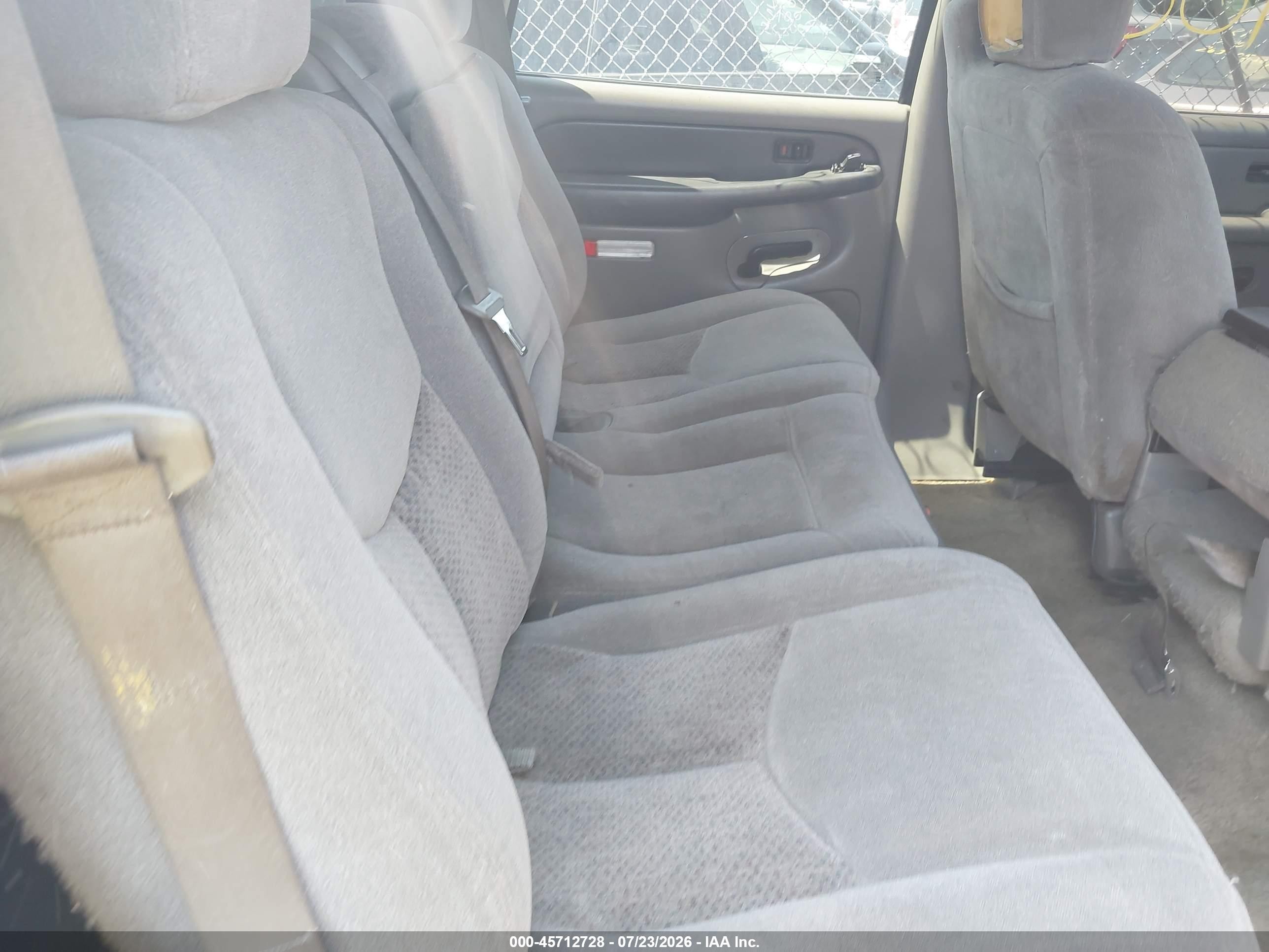 2003 Chevrolet Tahoe Ls Черный vin: 1GNEK13V63R187247