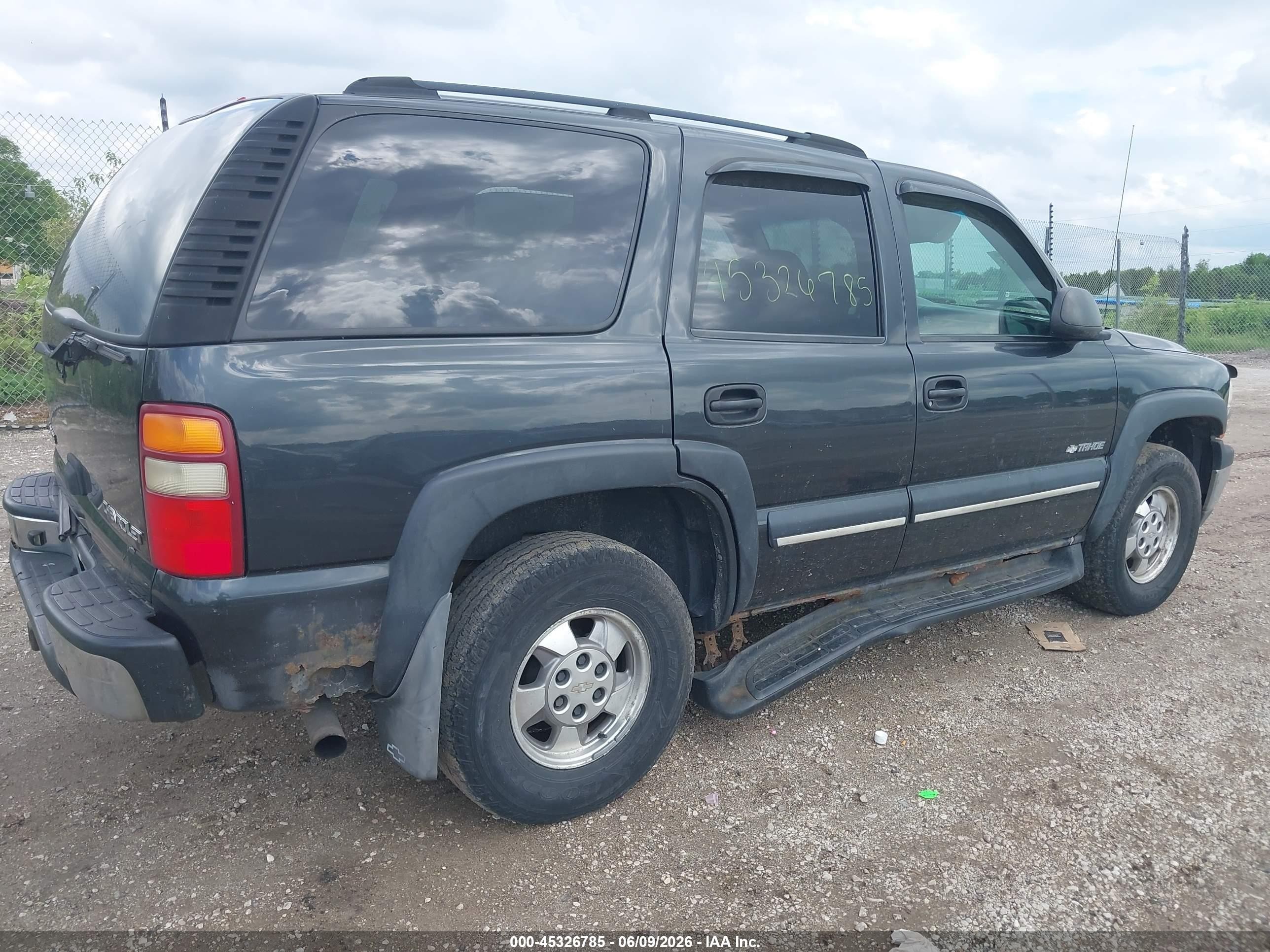 2003 Chevrolet Tahoe Ls Black vin: 1GNEK13V73R288071