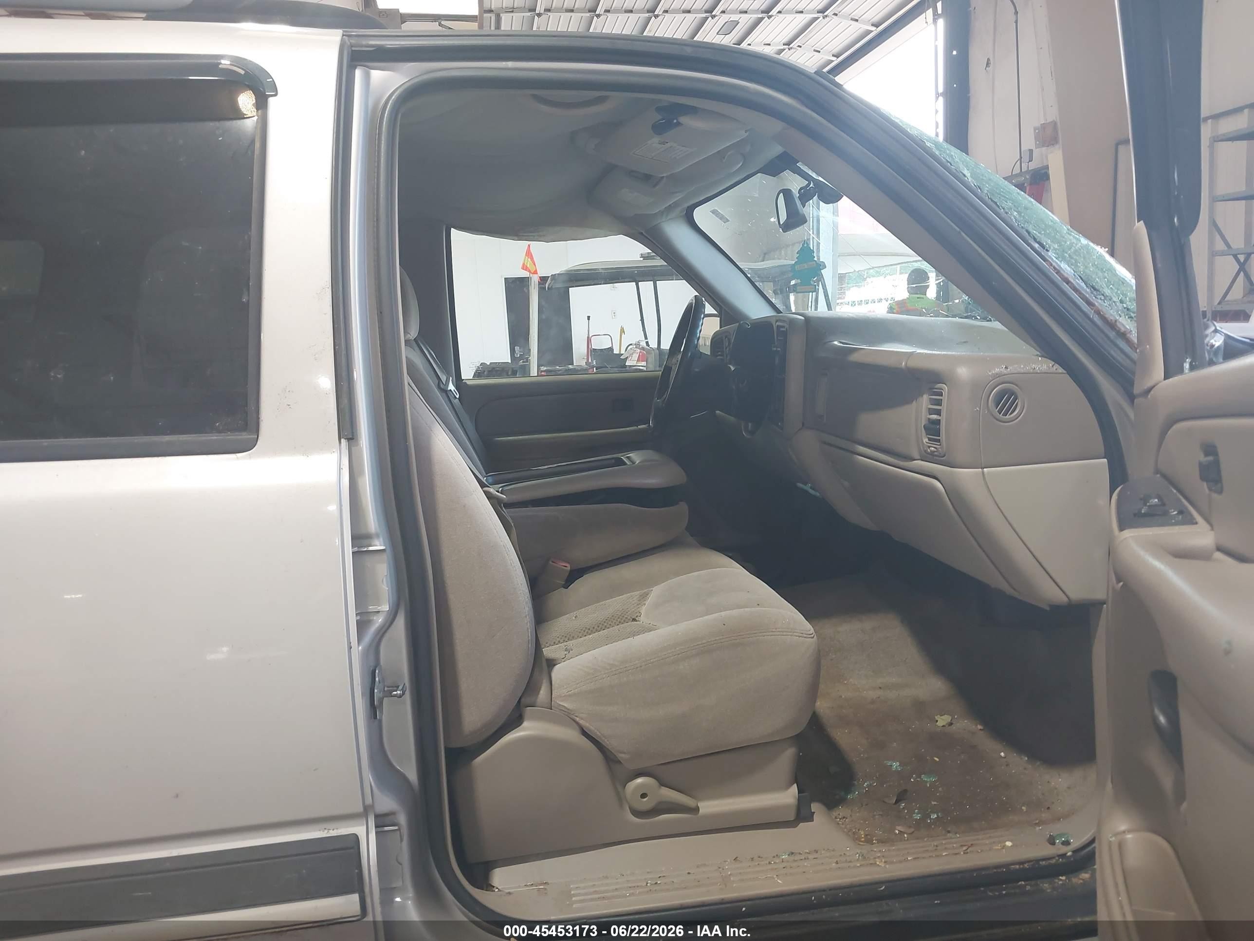 2005 Chevrolet Tahoe Ls Tan vin: 1GNEK13V95J106565