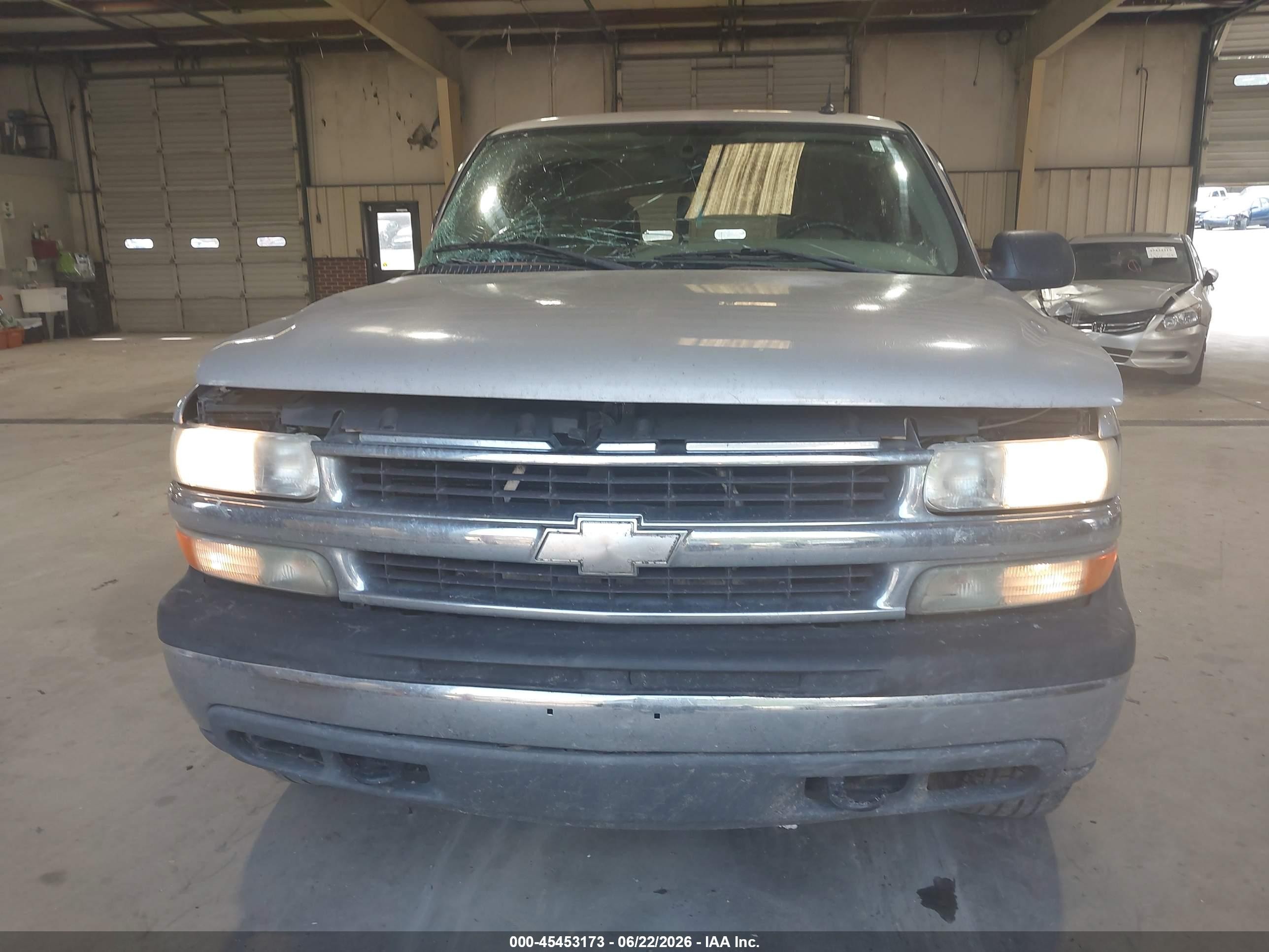 2005 Chevrolet Tahoe Ls Tan vin: 1GNEK13V95J106565
