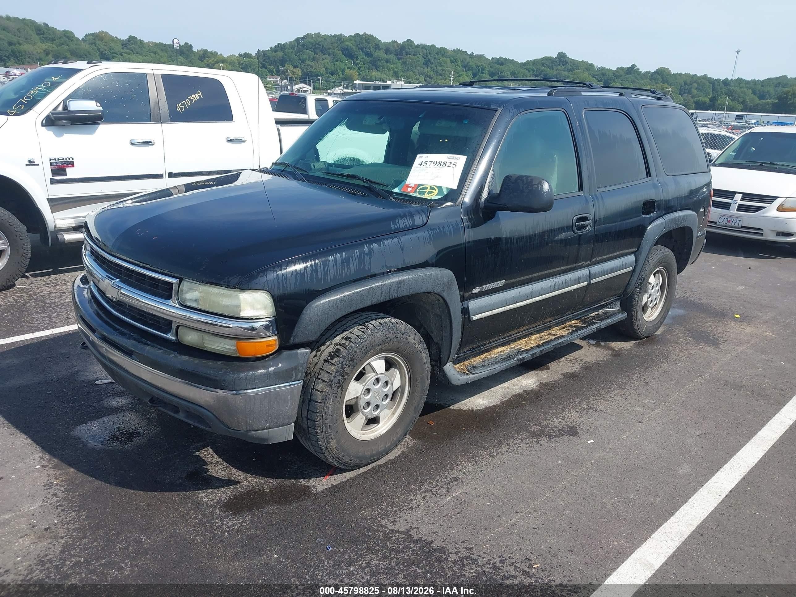 2002 Chevrolet Tahoe Ls Black vin: 1GNEK13Z02R315807