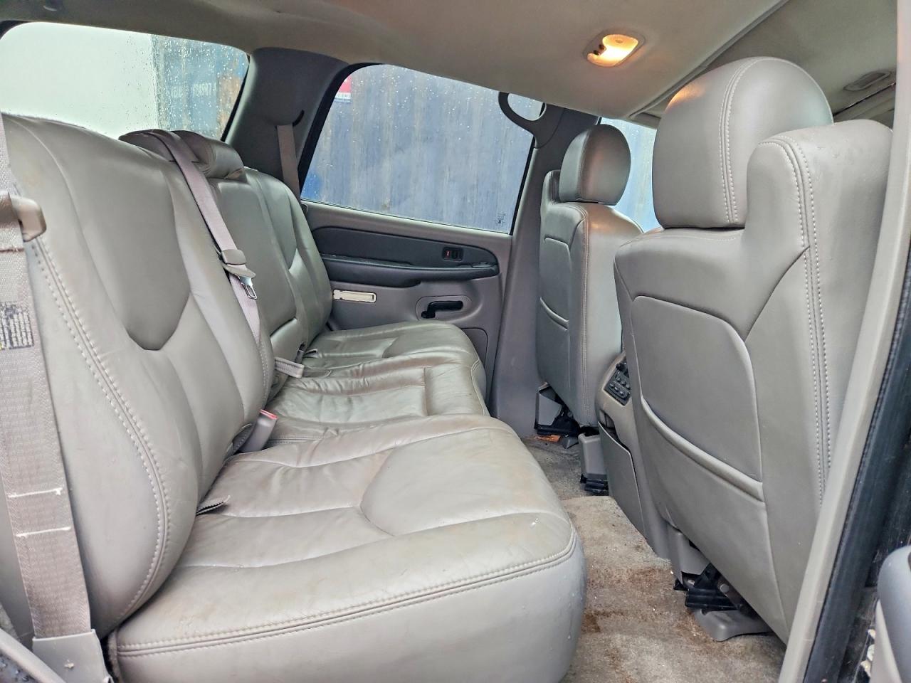 2003 Chevrolet Tahoe K1500 Черный vin: 1GNEK13Z03J183129